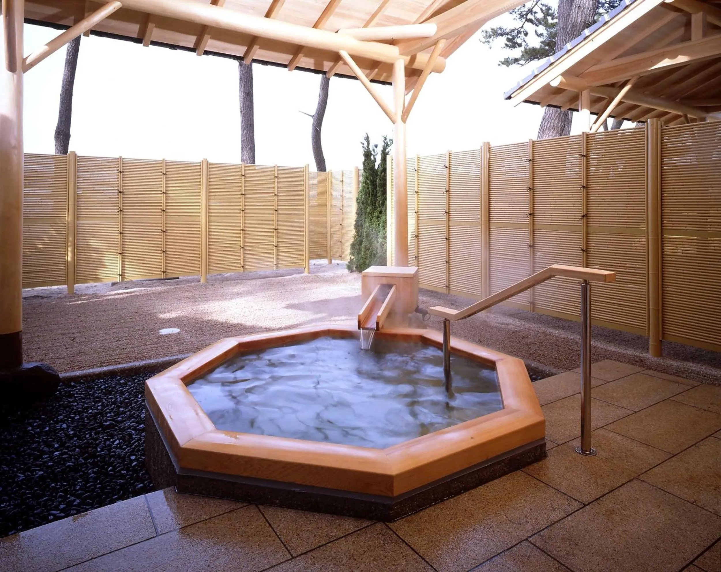 Spa and wellness centre/facilities in Kasuitei