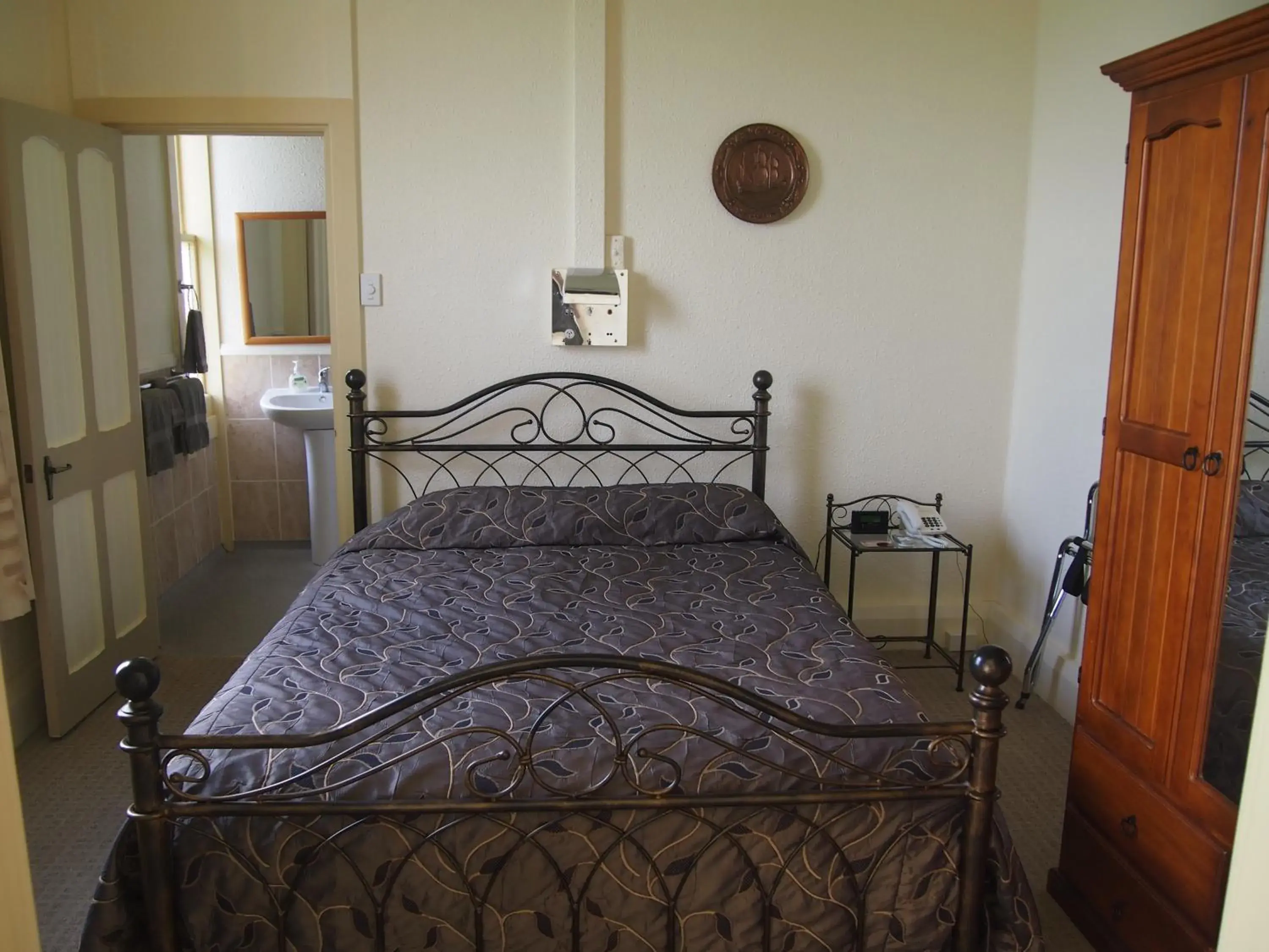 One-Bedroom Suite with Spa Bath in Manor Views NZ One-Bedroom Suite with Spa Bath in Manor Views NZ