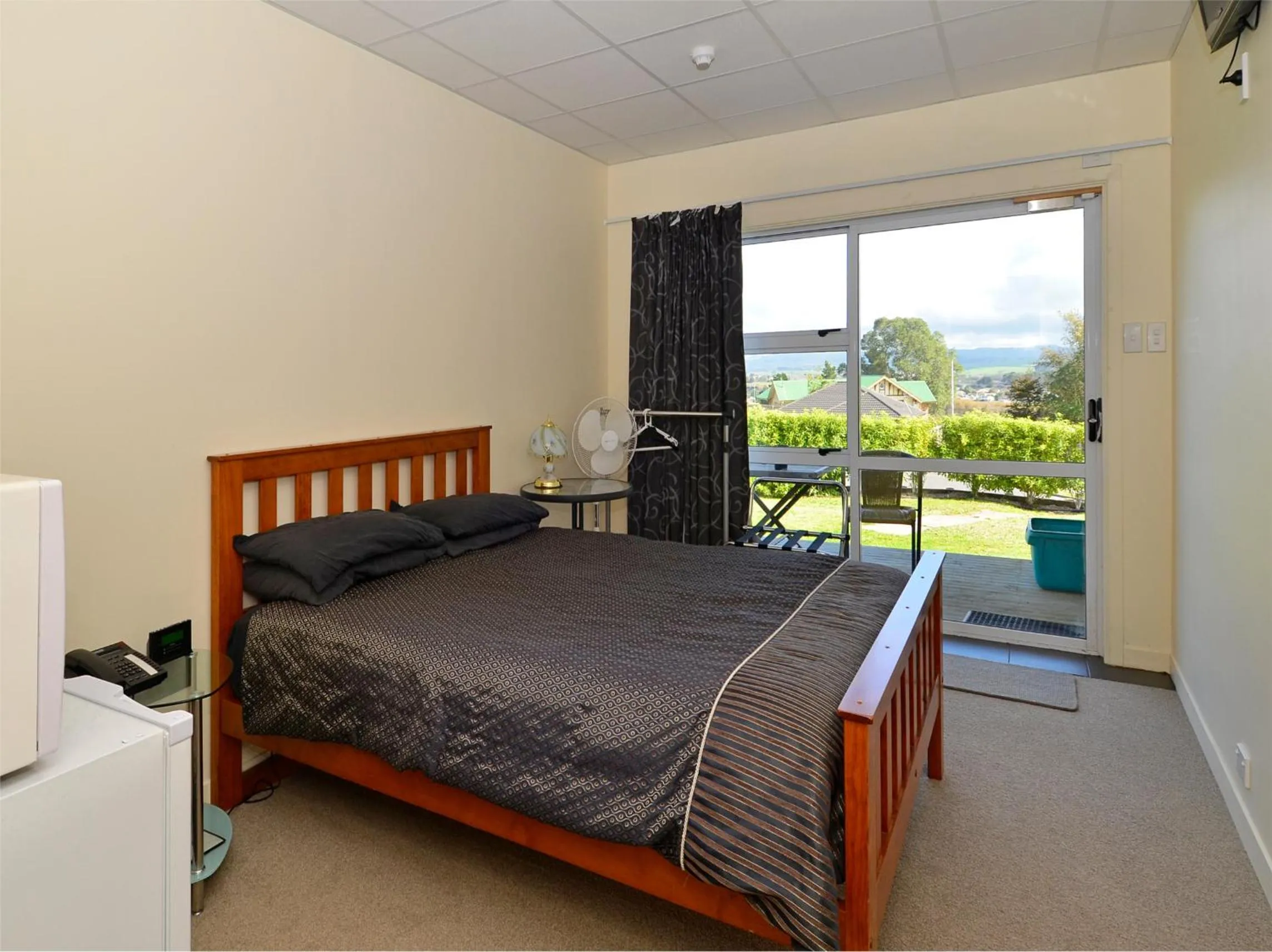 Bedroom, Bed in Manor Views NZ