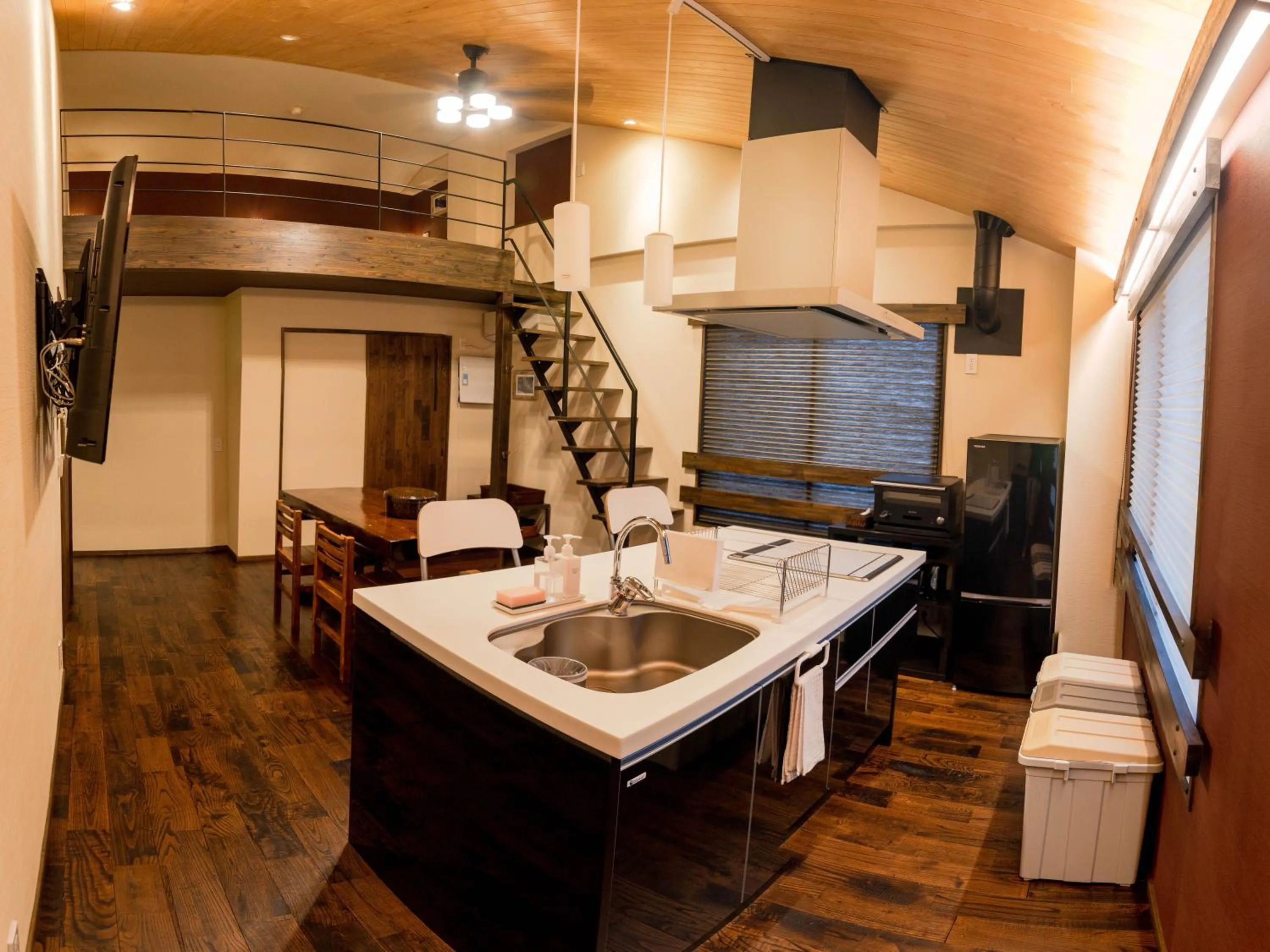 Photo of the whole room in Shirakaba