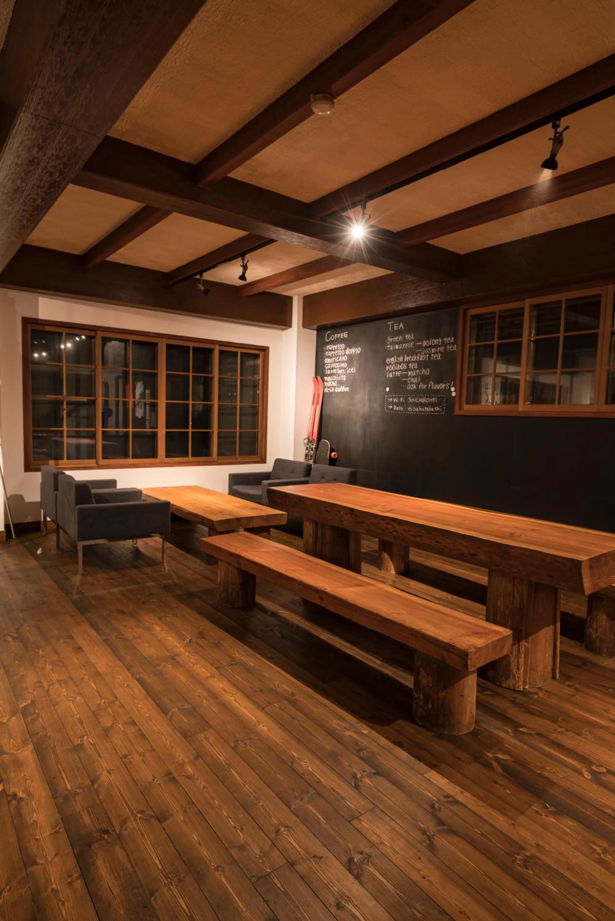 Restaurant/places to eat in Shirakaba