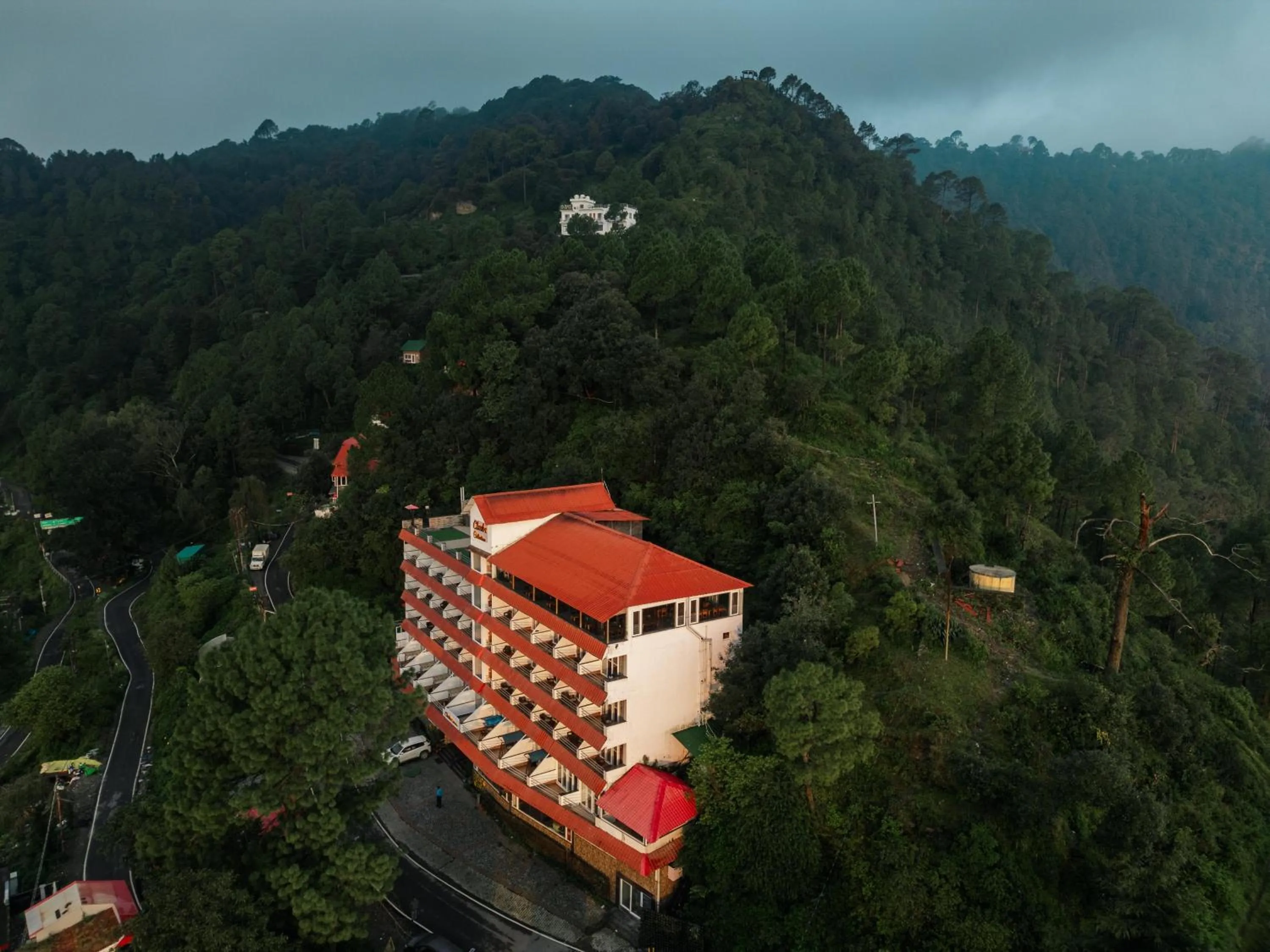 Property building in Clarks Collection Lansdowne