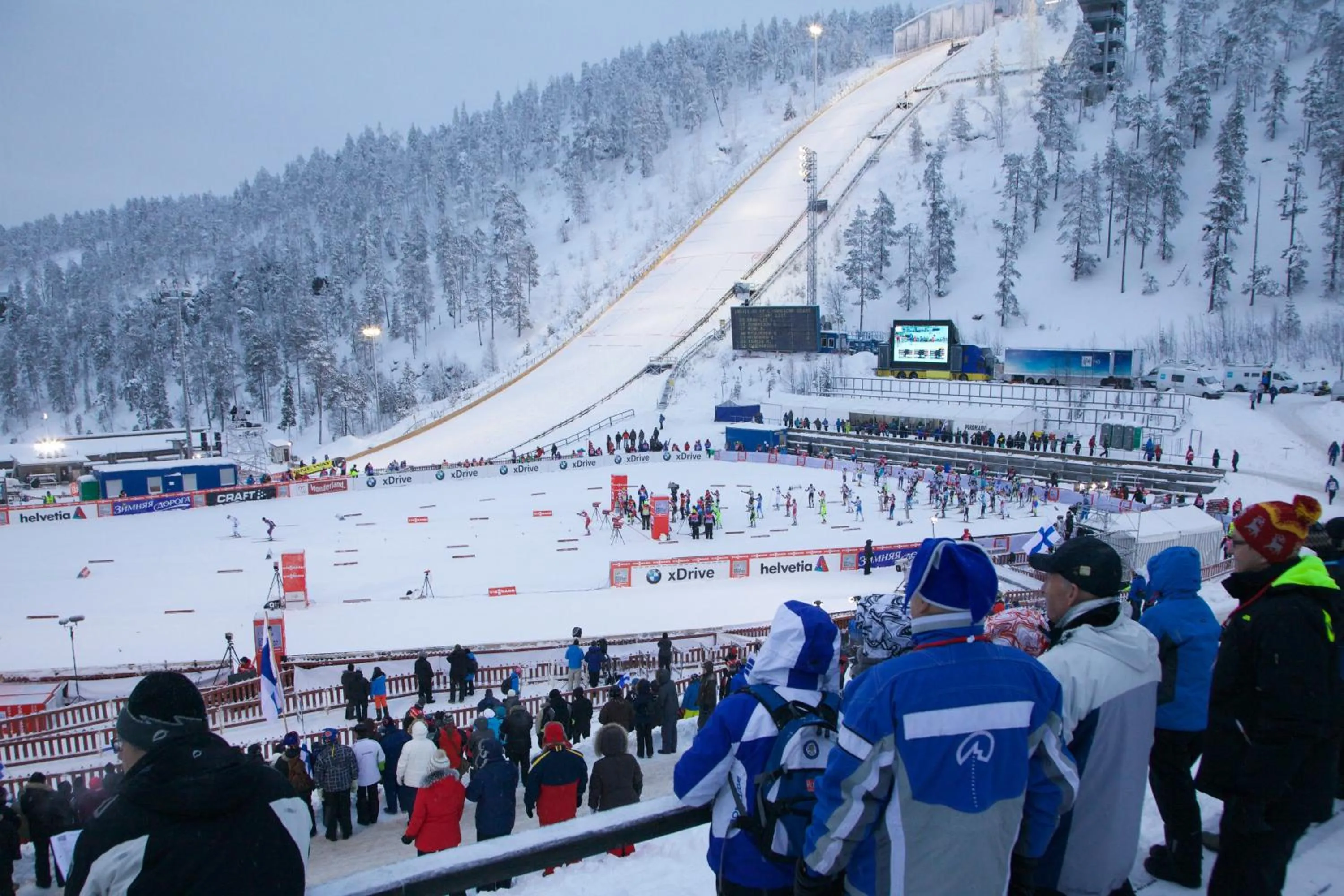 Skiing in Hippu Apartment