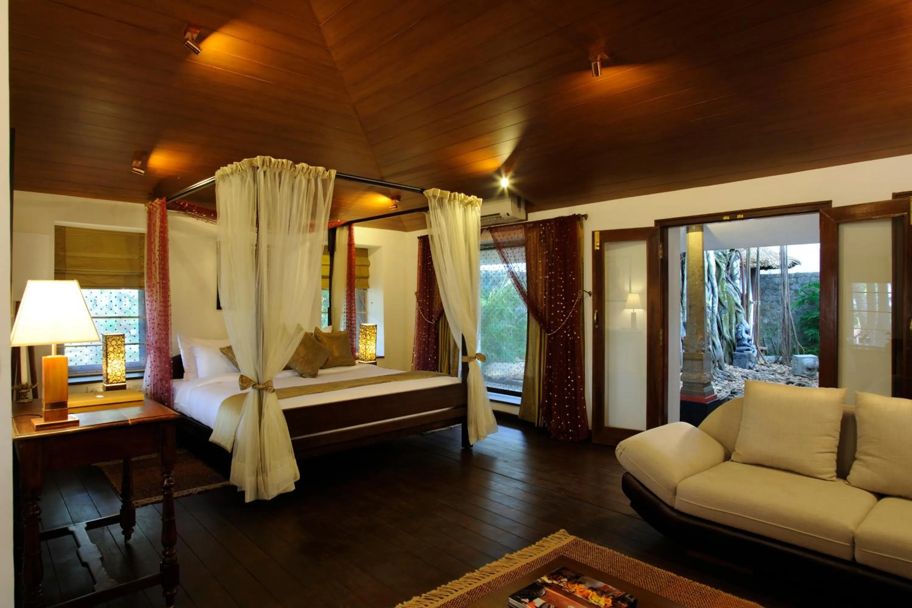 Bed in Niraamaya Wellness Retreats, Surya Samudra, Kovalam