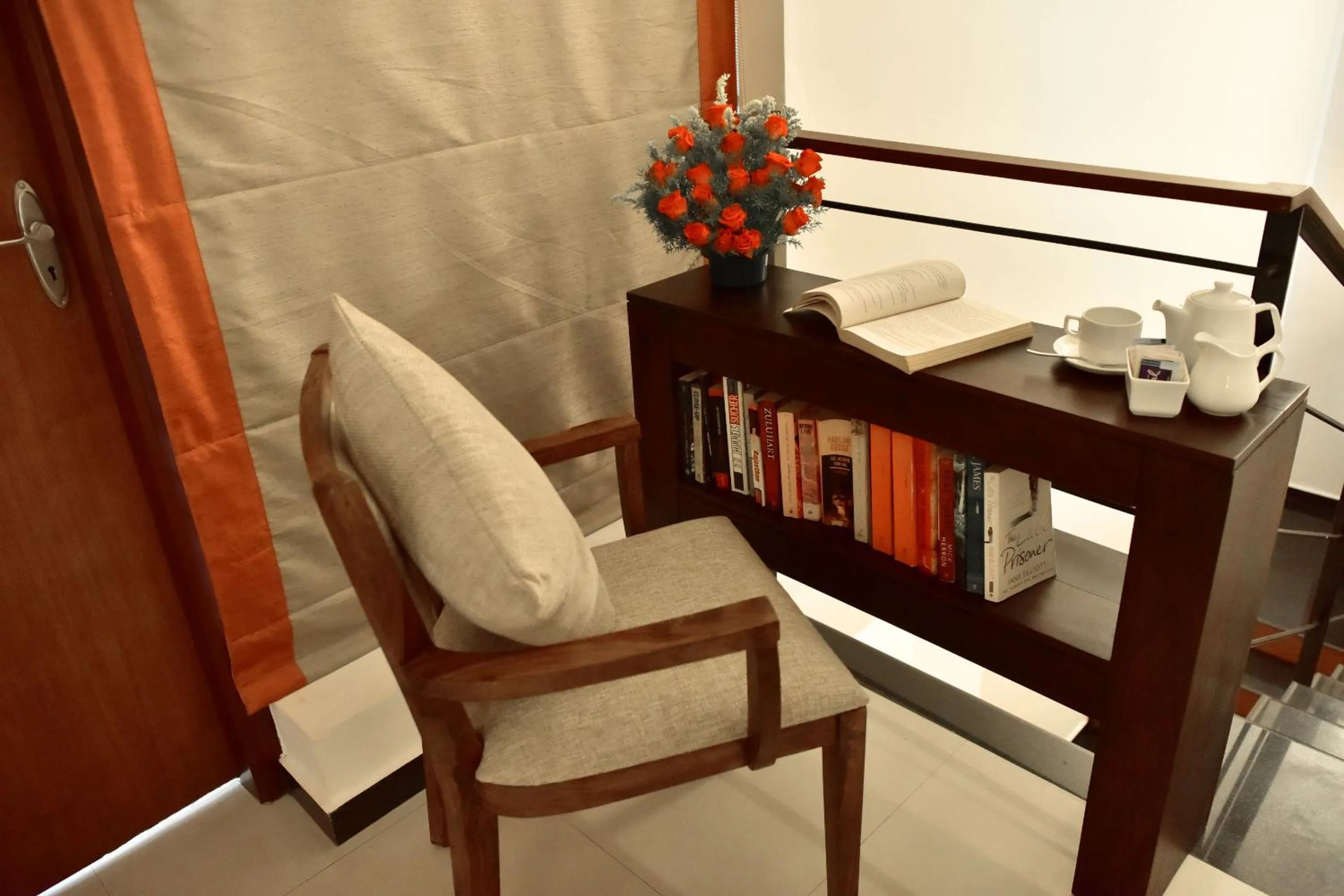 Library in Niraamaya Wellness Retreats, Surya Samudra, Kovalam