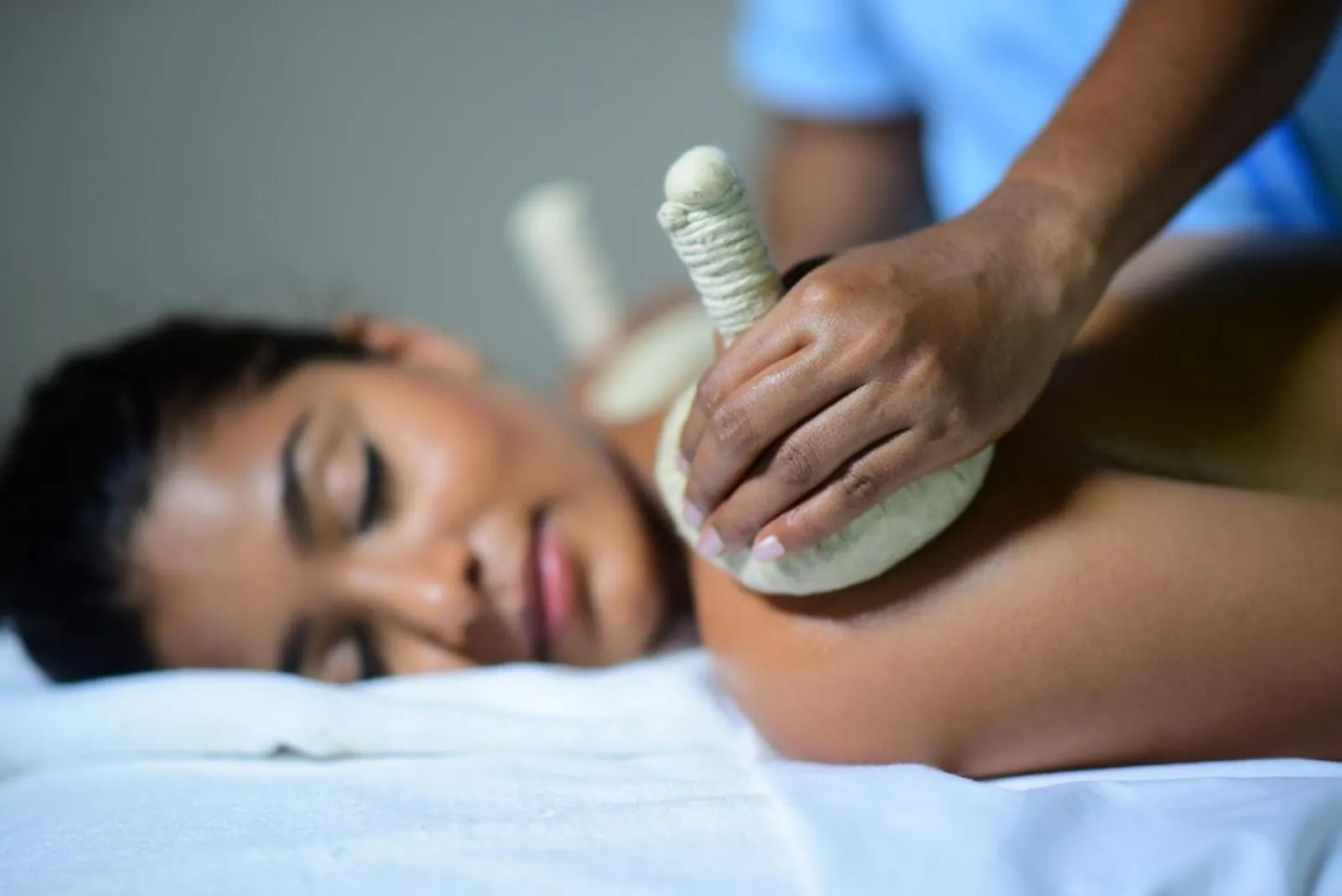 Massage in Niraamaya Wellness Retreats, Surya Samudra, Kovalam