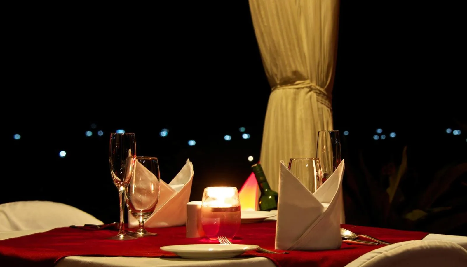 Restaurant/places to eat in Niraamaya Wellness Retreats, Surya Samudra, Kovalam