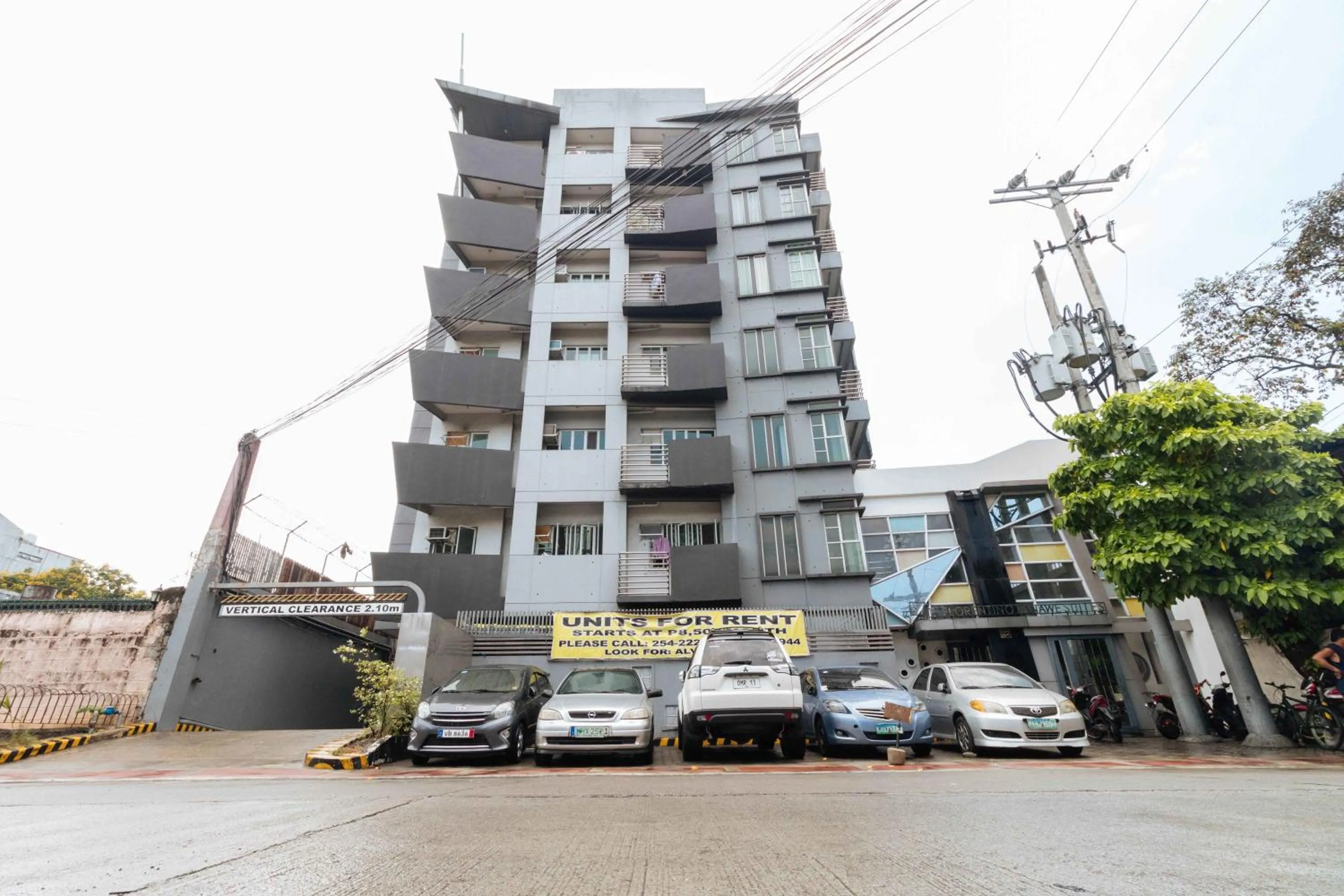 Property building in RedDoorz Plus at Banawe Quezon City