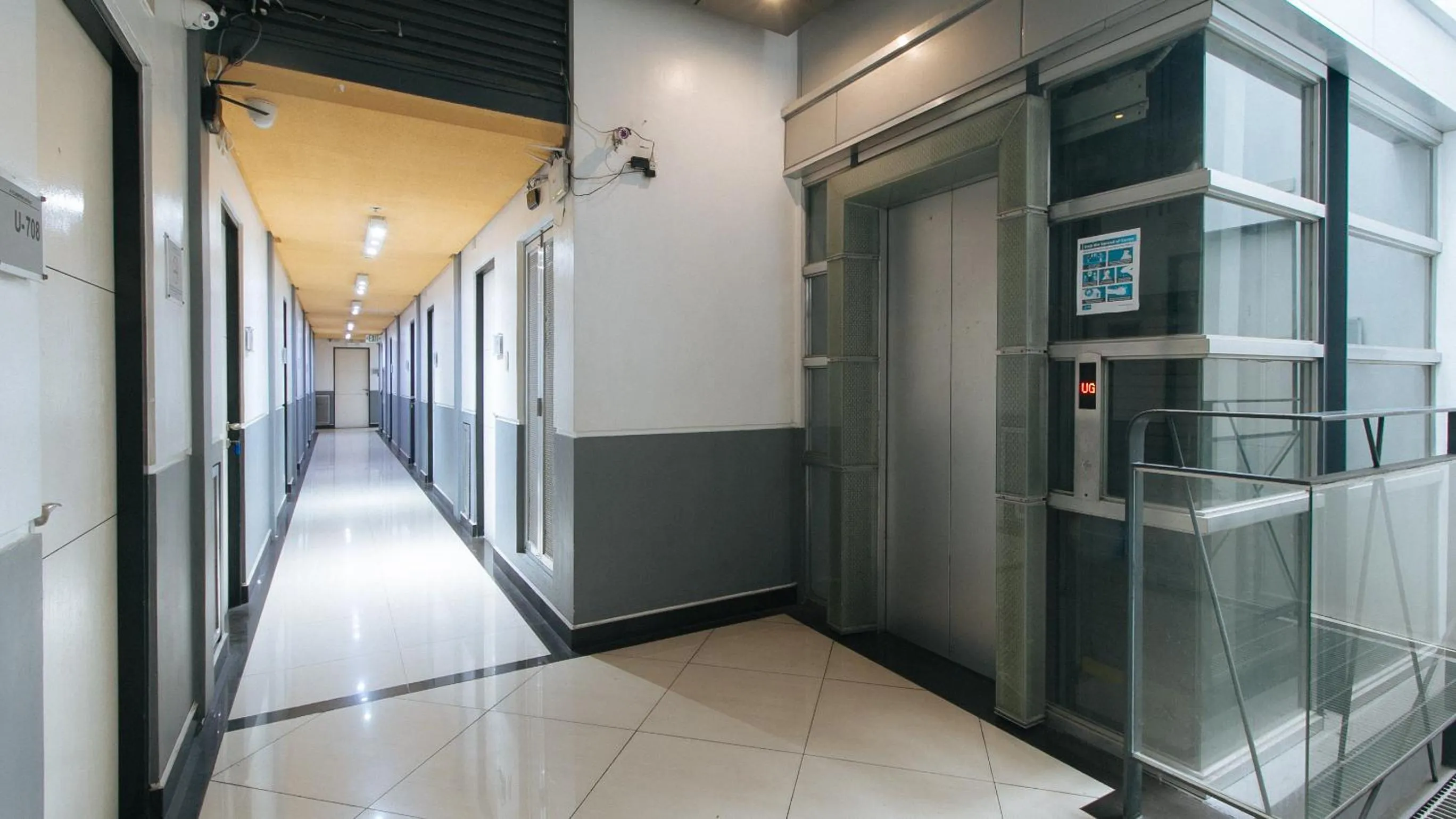 Area and facilities in RedDoorz Plus at Banawe Quezon City