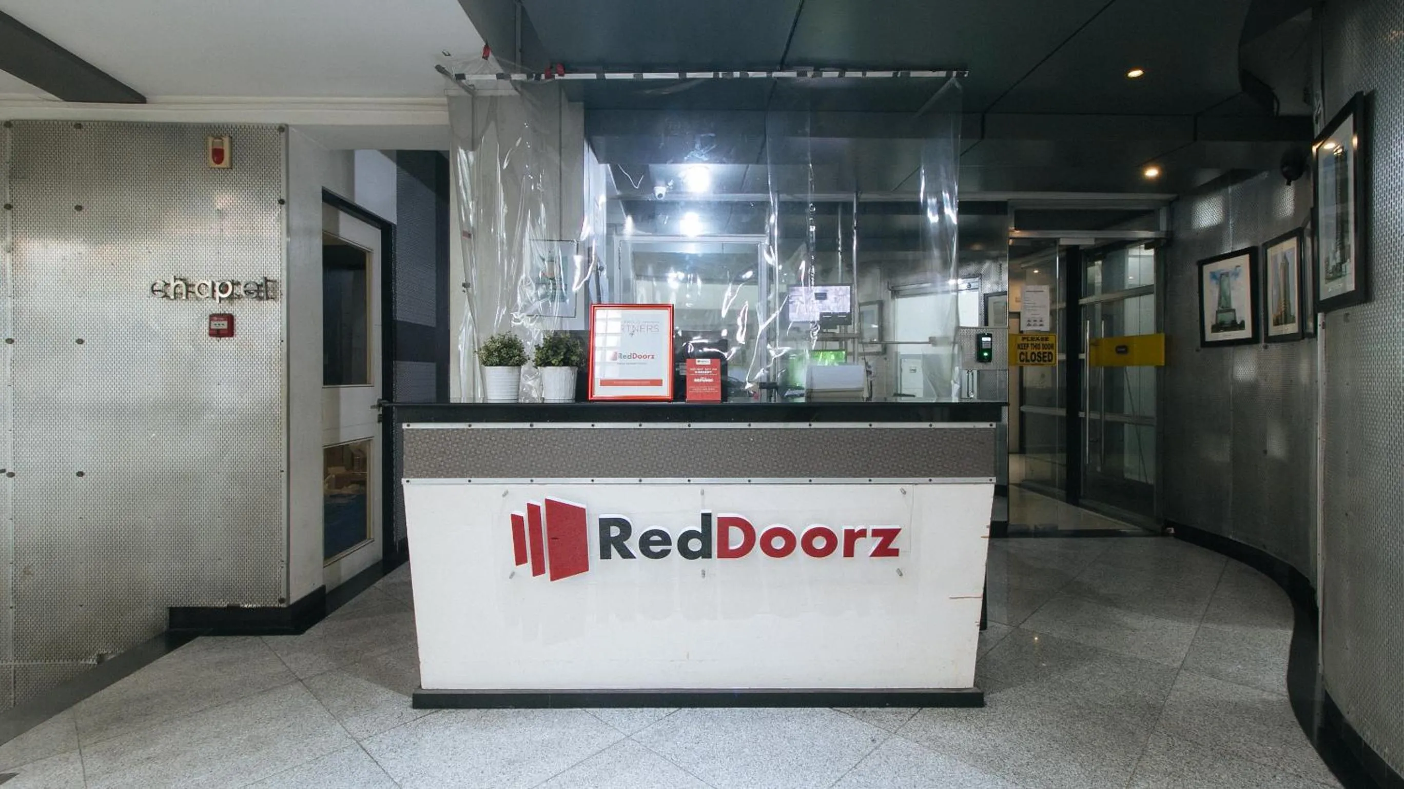 Lobby or reception in RedDoorz Plus at Banawe Quezon City
