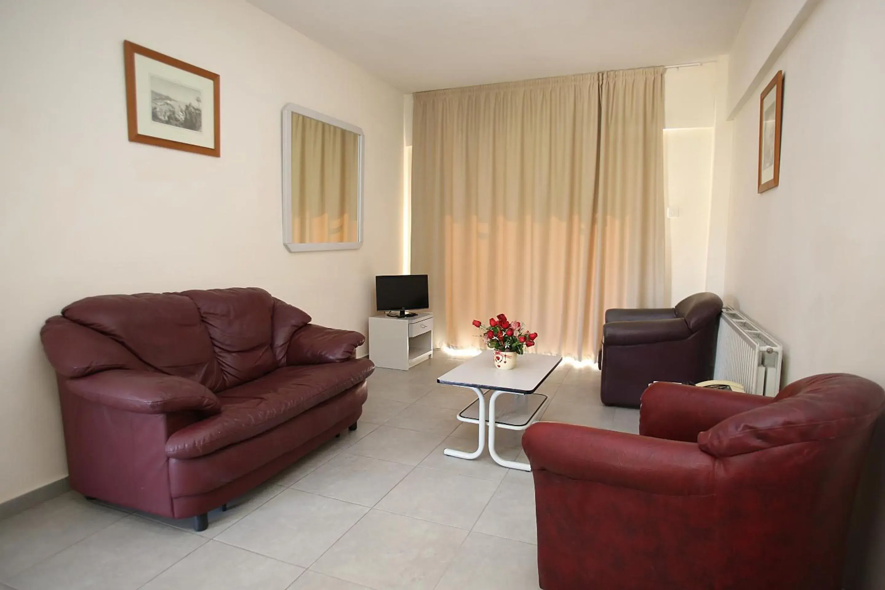 One-Bedroom Apartment (2 - 3 Adults) in Sunquest Gardens Holiday Resort One-Bedroom Apartment (2 - 3 Adults) in Sunquest Gardens Holiday Resort