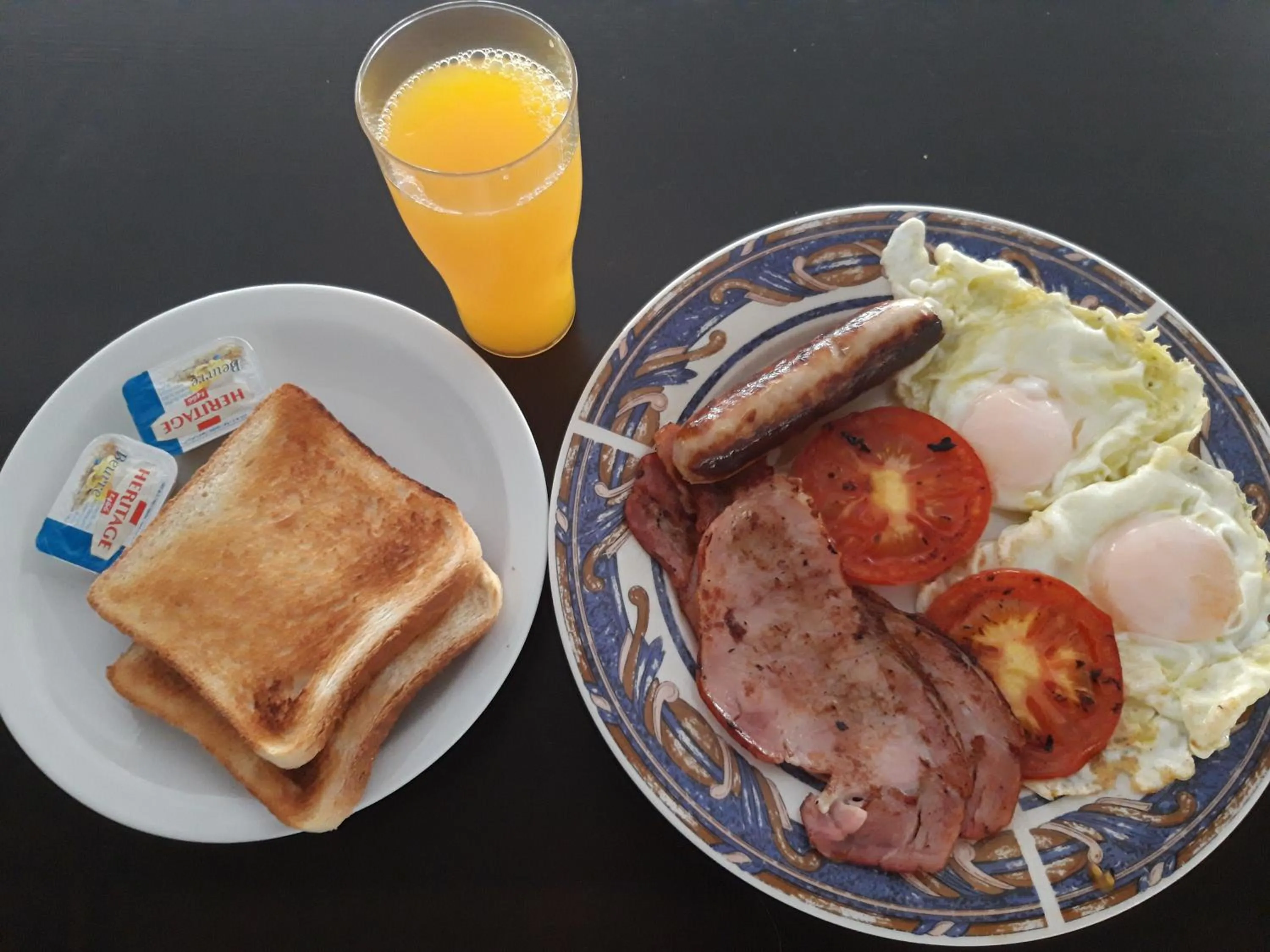 Breakfast in Sunquest Gardens Holiday Resort