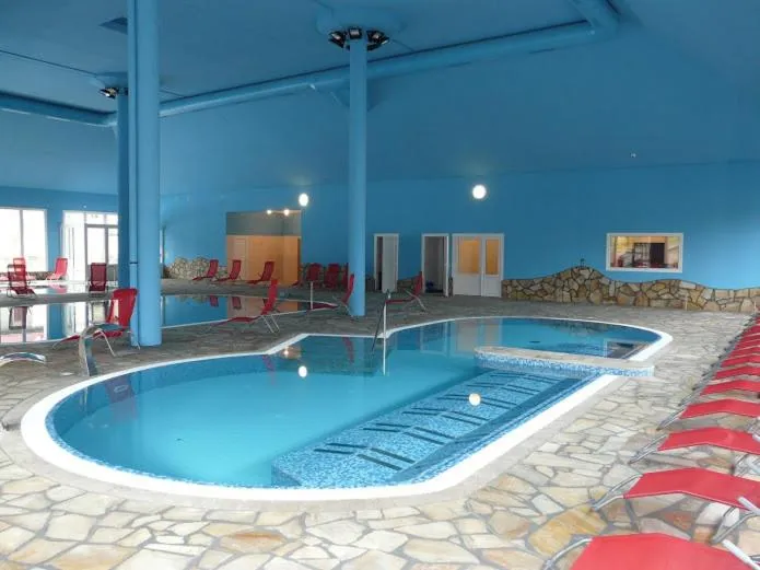 Swimming pool in Golf Resort Hotel Konopiště