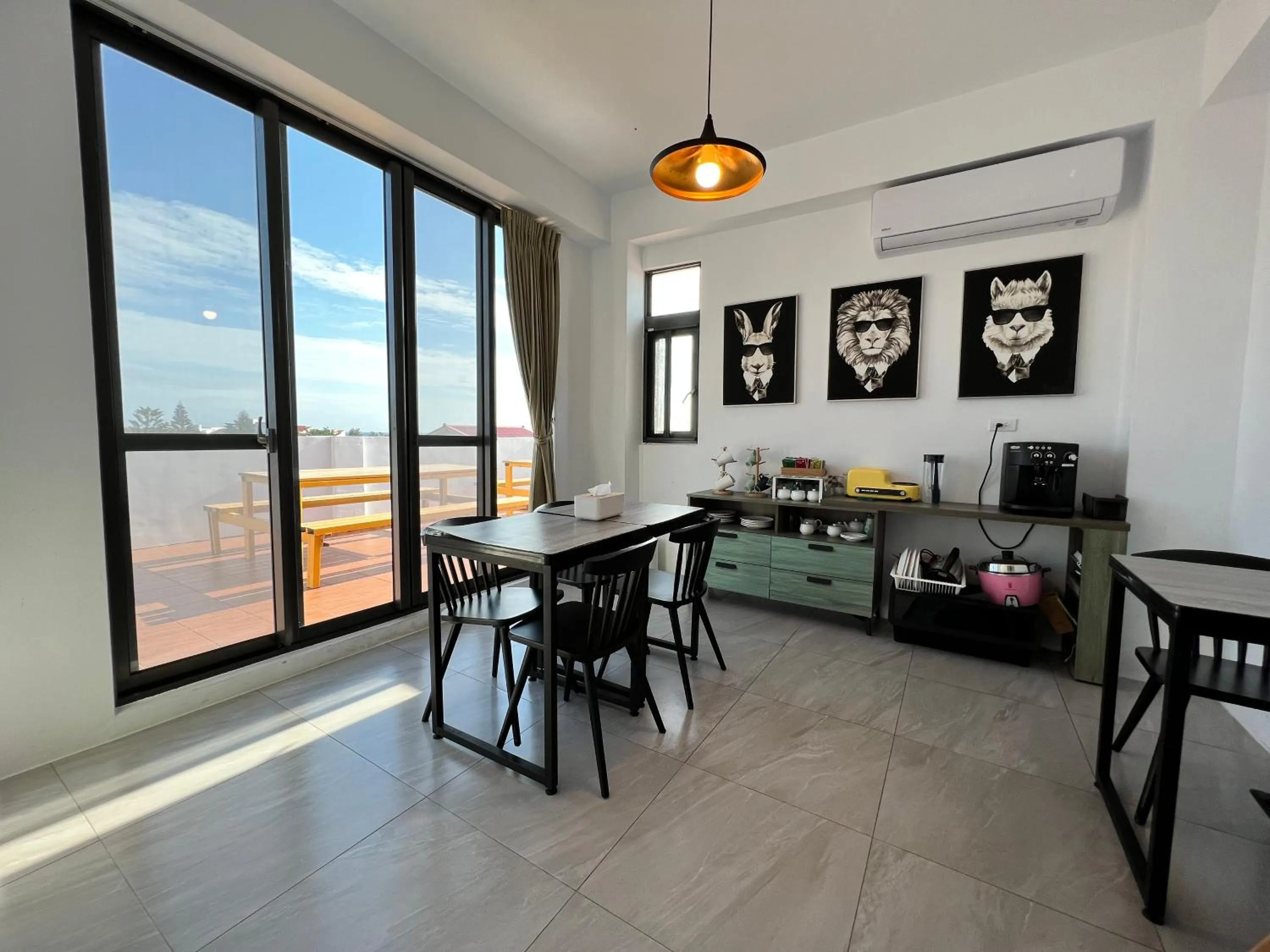 Coffee/tea facilities in Kenting Peninsula Inn