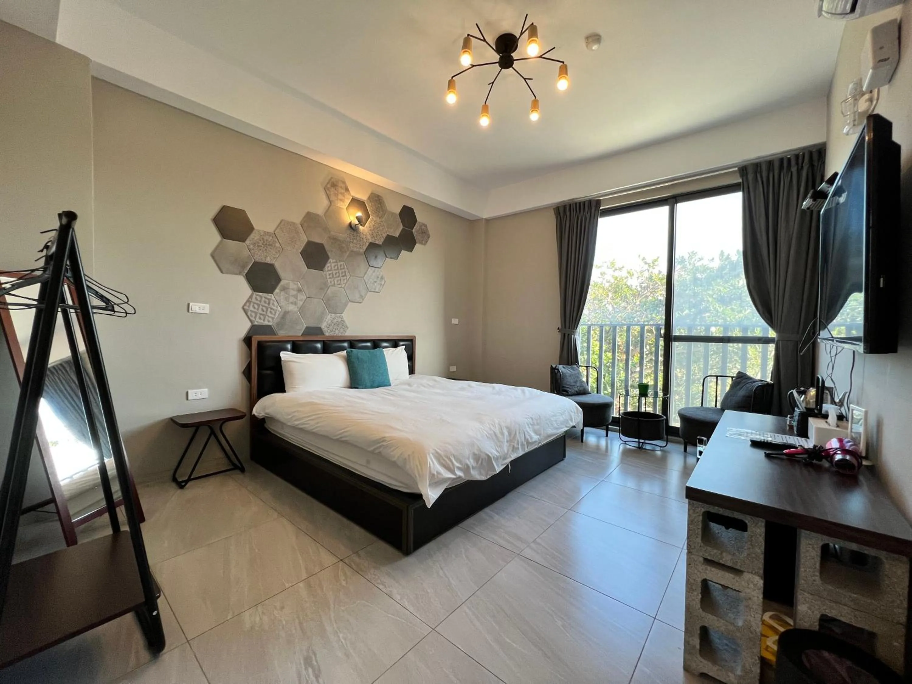 Photo of the whole room, Bed in Kenting Peninsula Inn