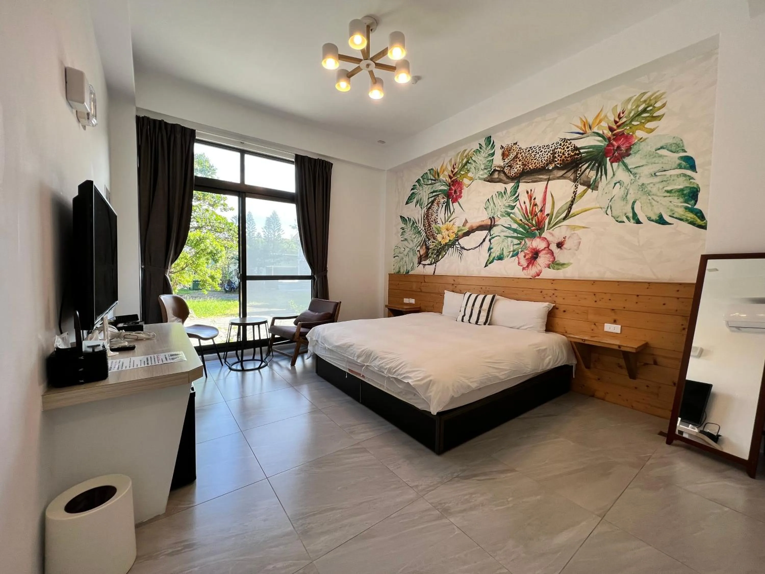 Photo of the whole room, Bed in Kenting Peninsula Inn