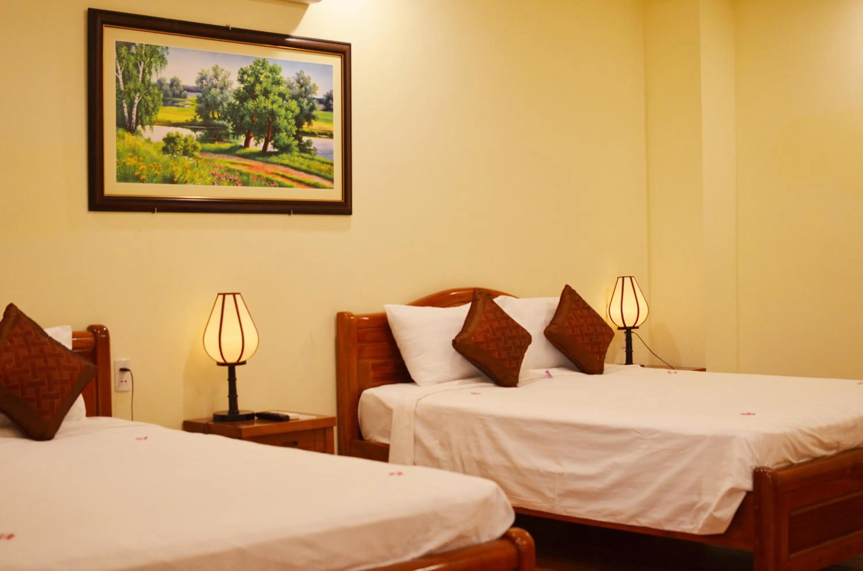 Bathroom, Bed in Panda Garden Homestay