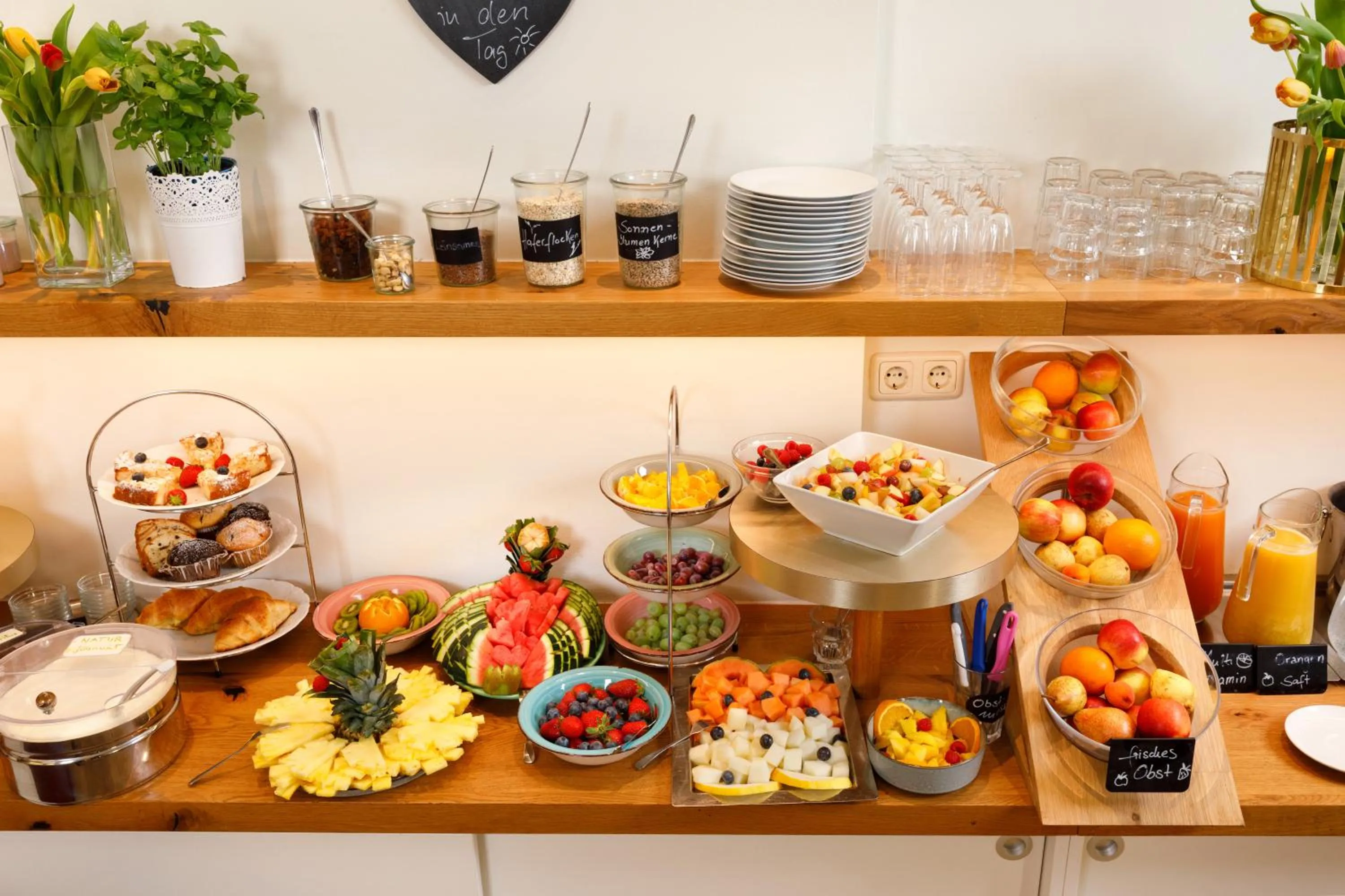 Buffet breakfast in Rosi Boutique Hotel