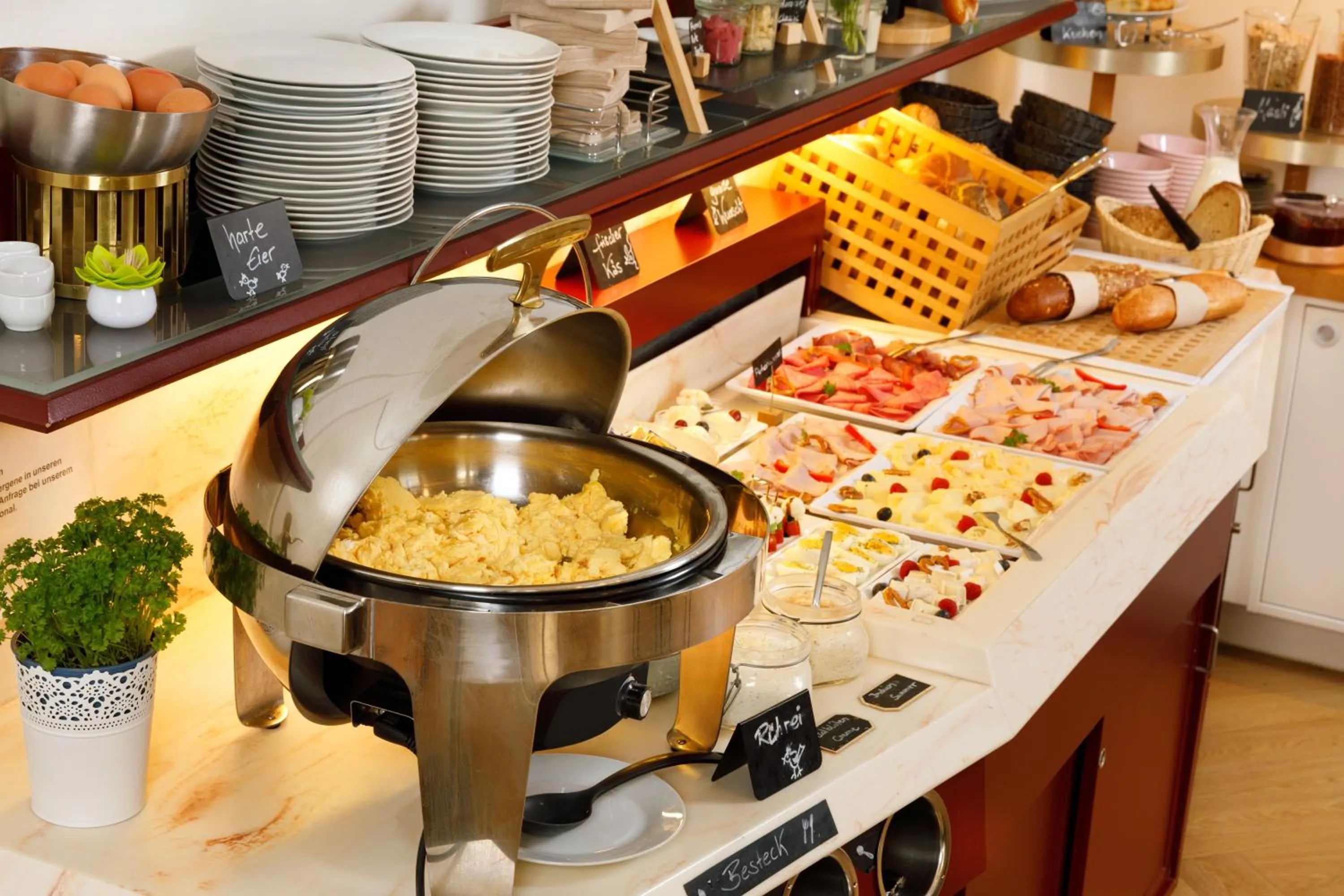 Buffet breakfast in Rosi Boutique Hotel