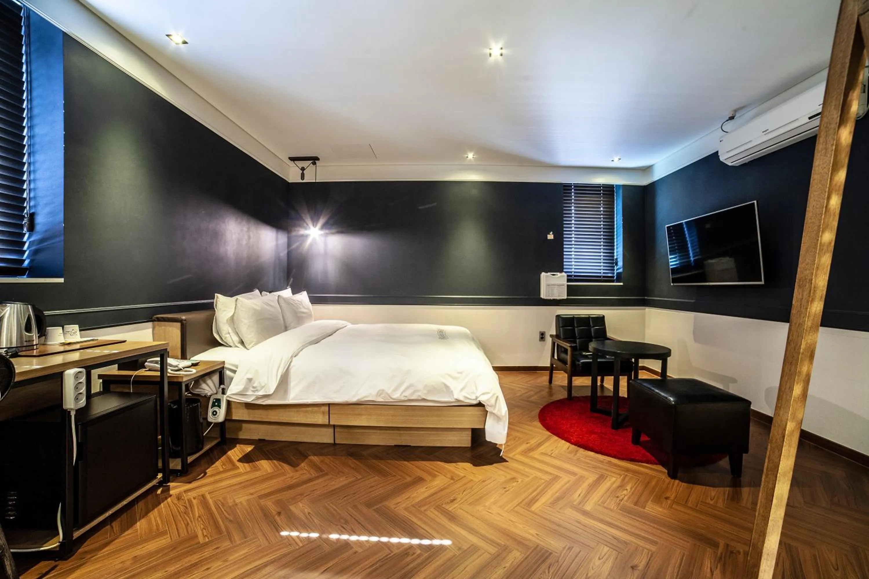 Bed in Hotel Stay 53