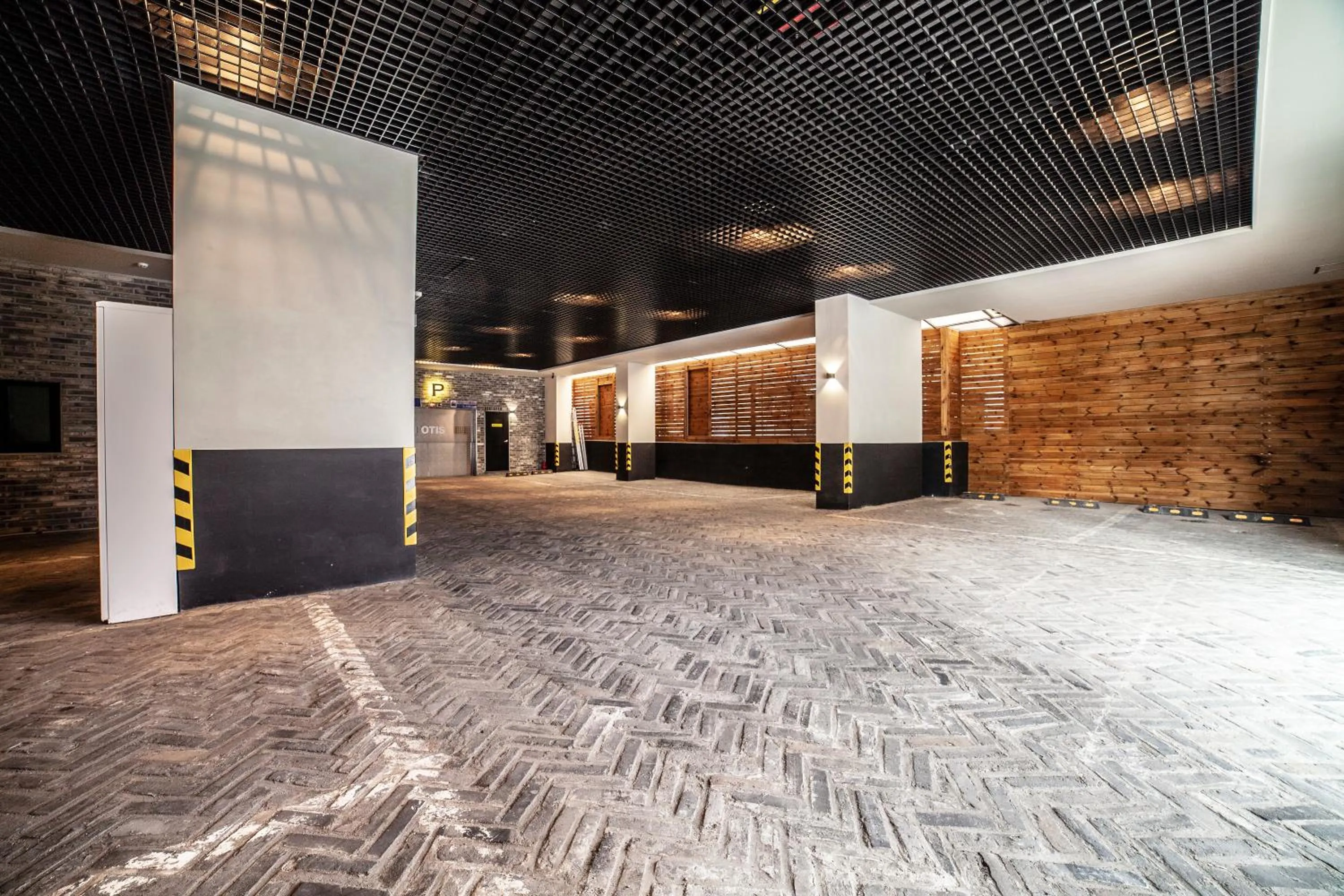 Parking in Hotel Stay 53