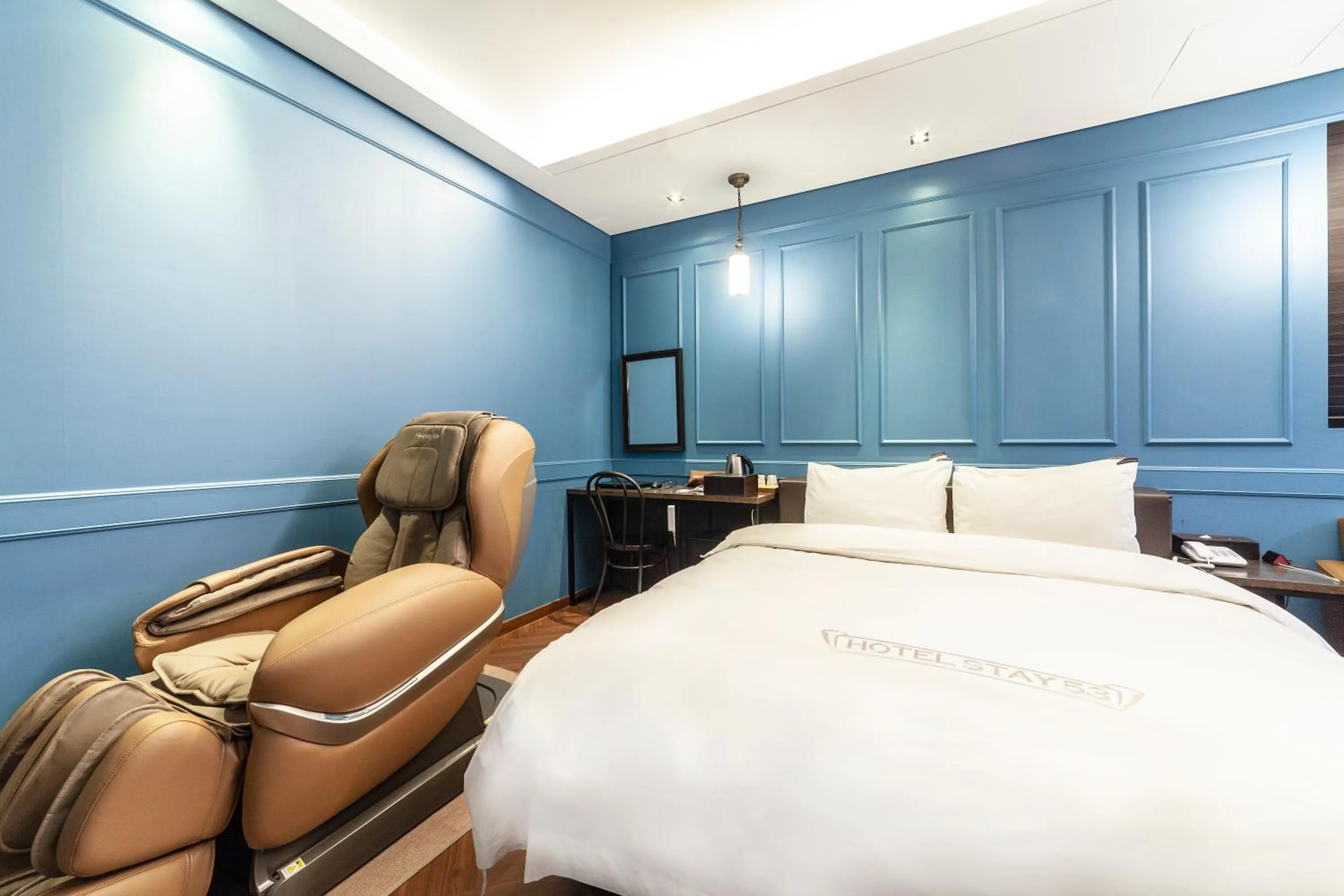 Bed in Hotel Stay 53