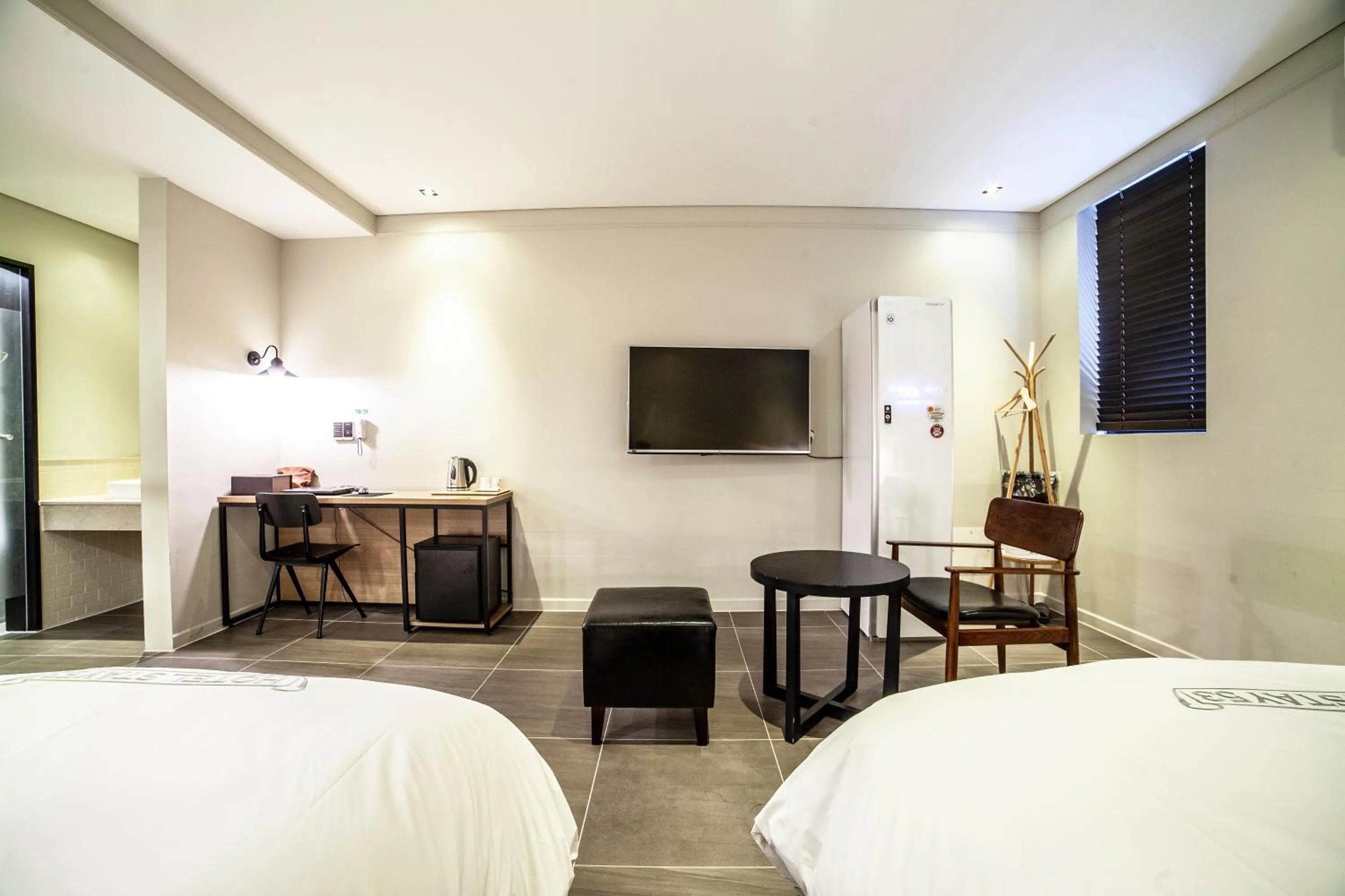 Bed in Hotel Stay 53