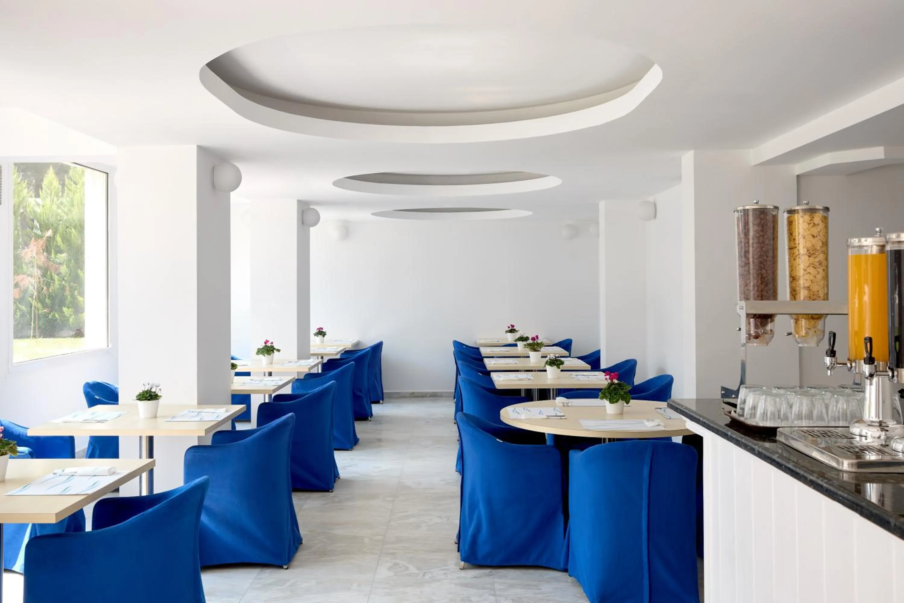 Restaurant/places to eat in Kazaviti Hotel