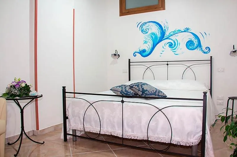 Inner courtyard view, Bed in A Pastaiola