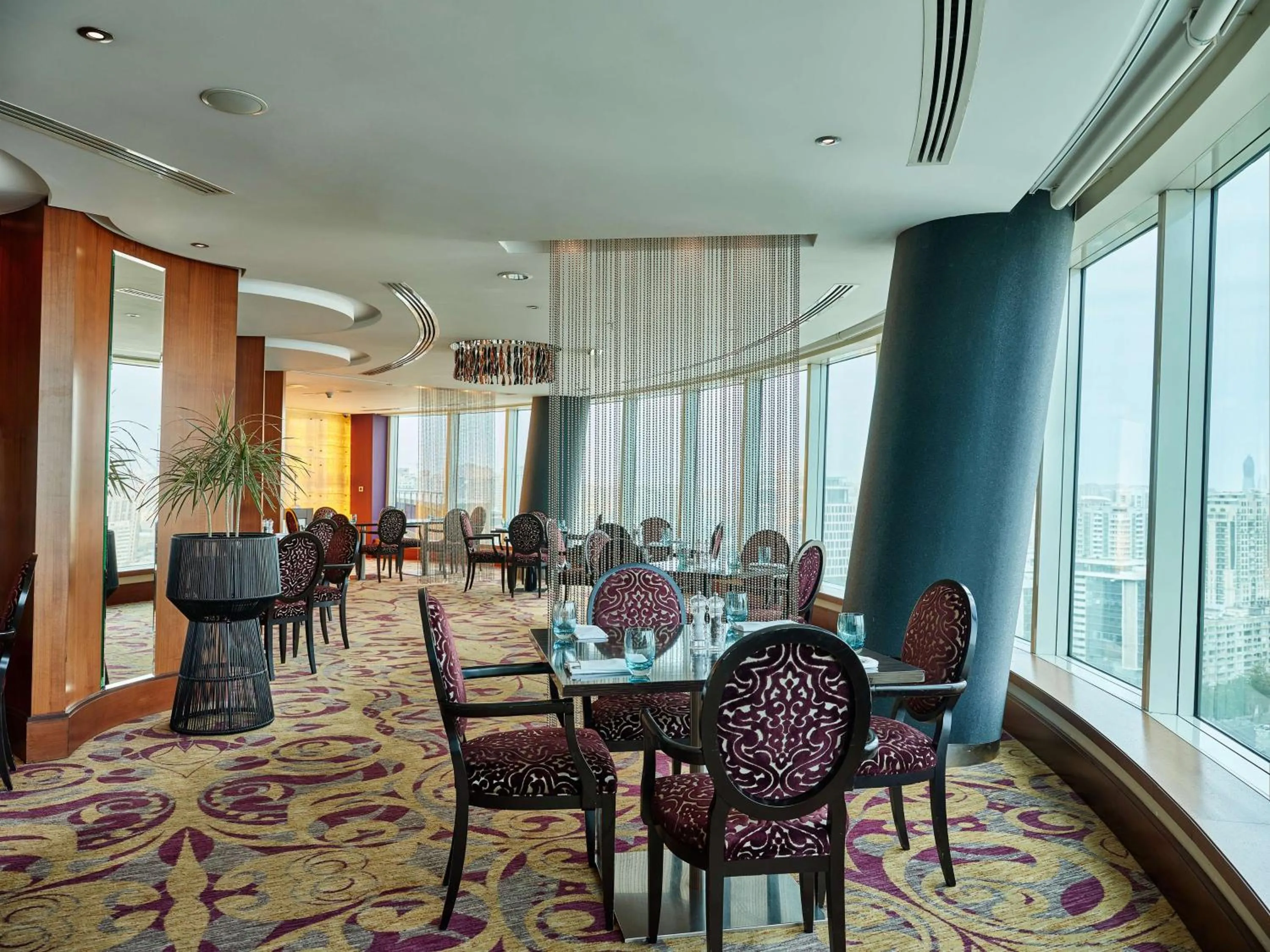 Restaurant/places to eat in Hilton Baku