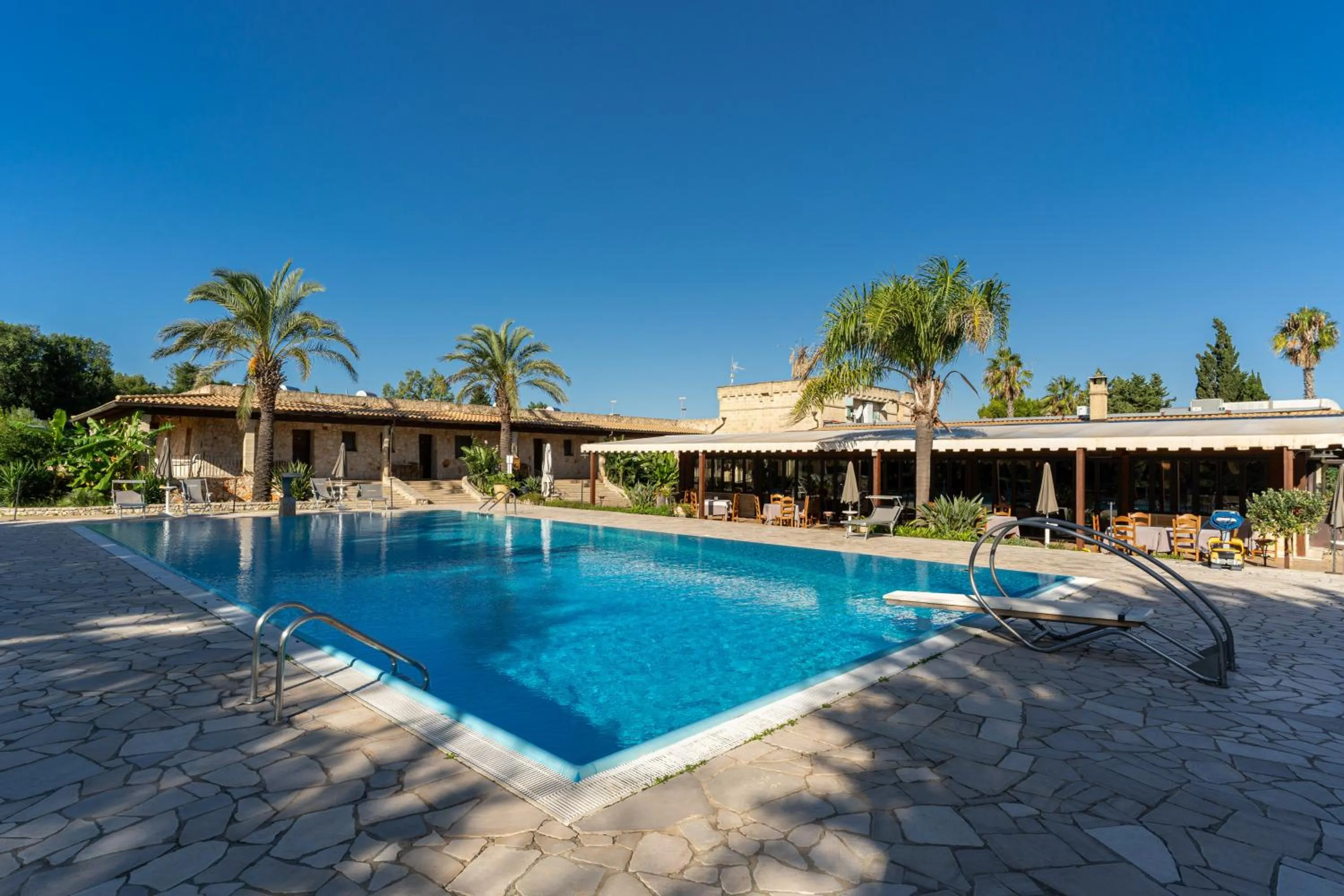 Swimming pool in Hotel Masseria Le Pajare