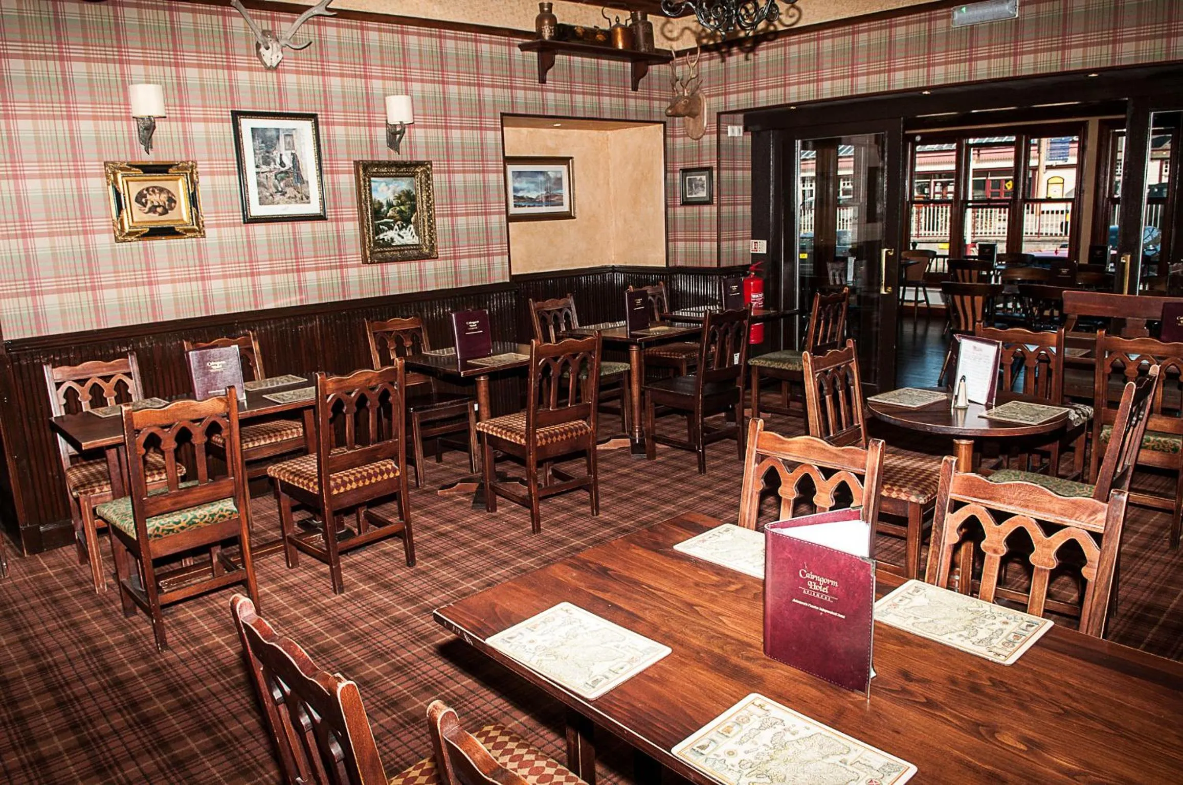 Restaurant/places to eat in Cairngorm Hotel