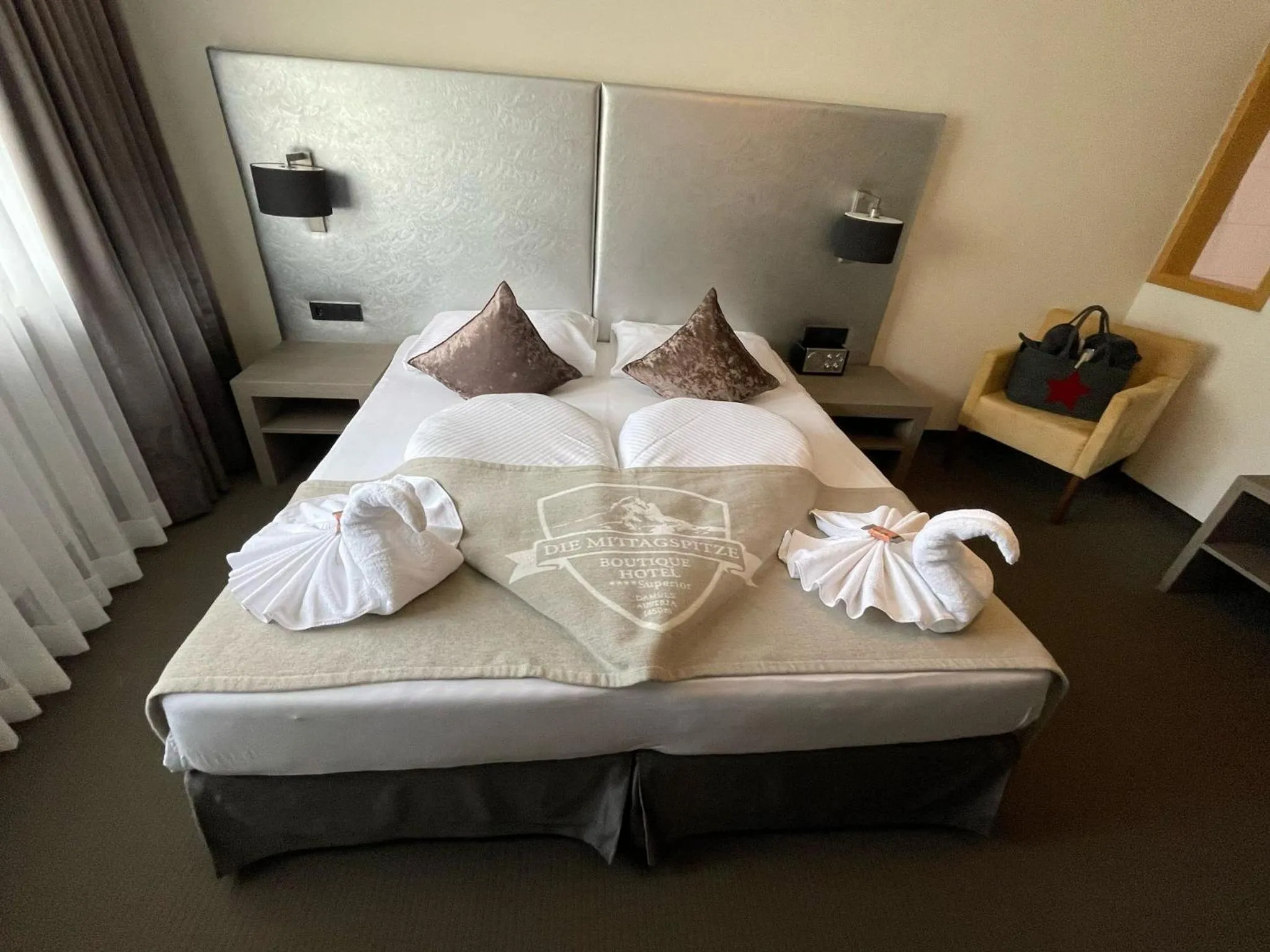 Bedroom, Bed in Boutique Hotel die Mittagspitze Superior