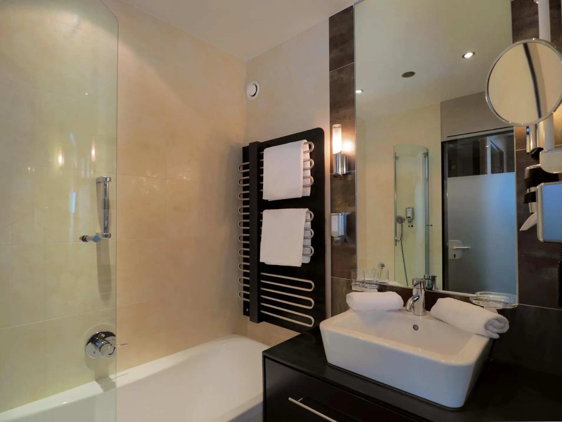 Bathroom in Boutique Hotel die Mittagspitze Superior