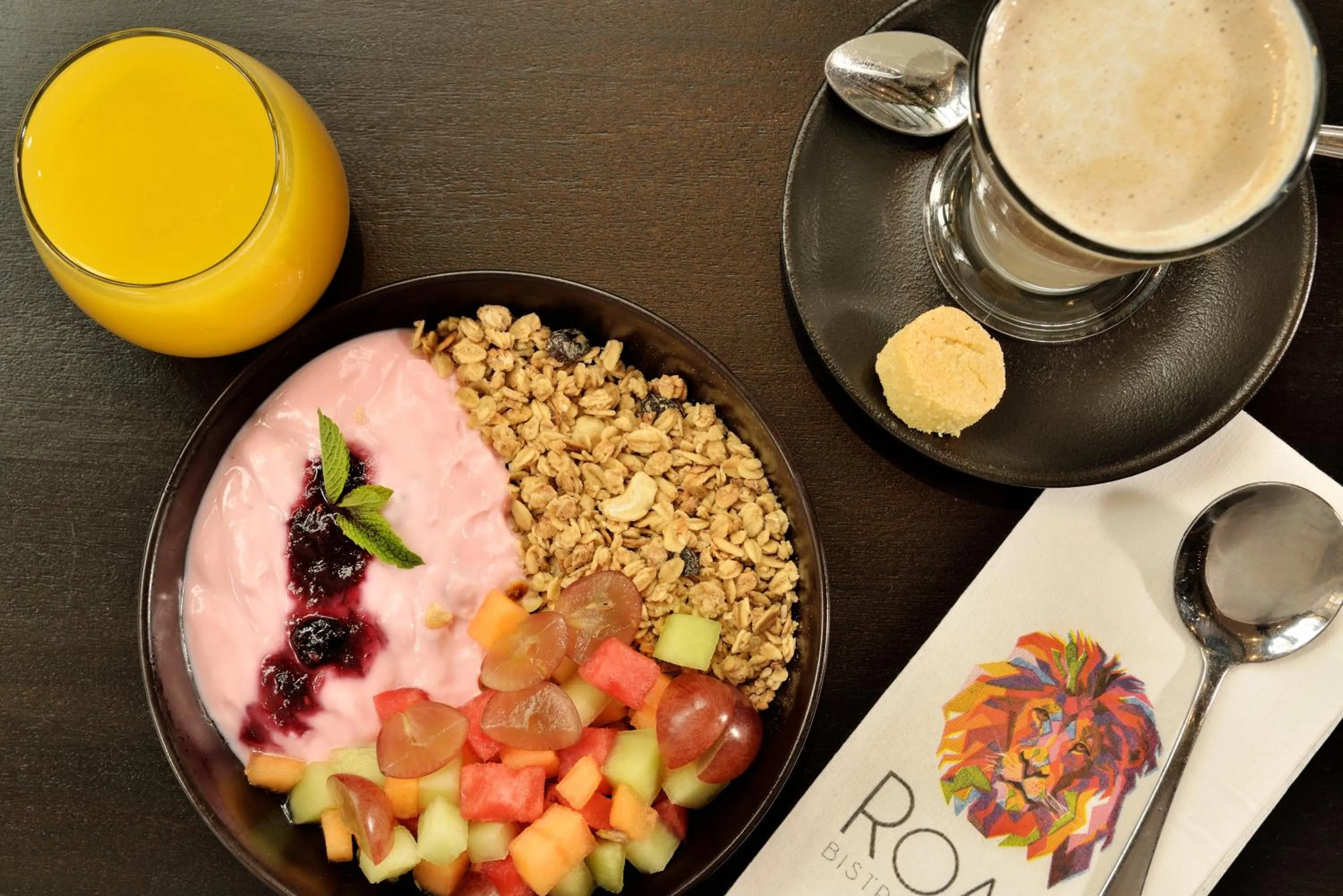 Breakfast in The Michelangelo Towers