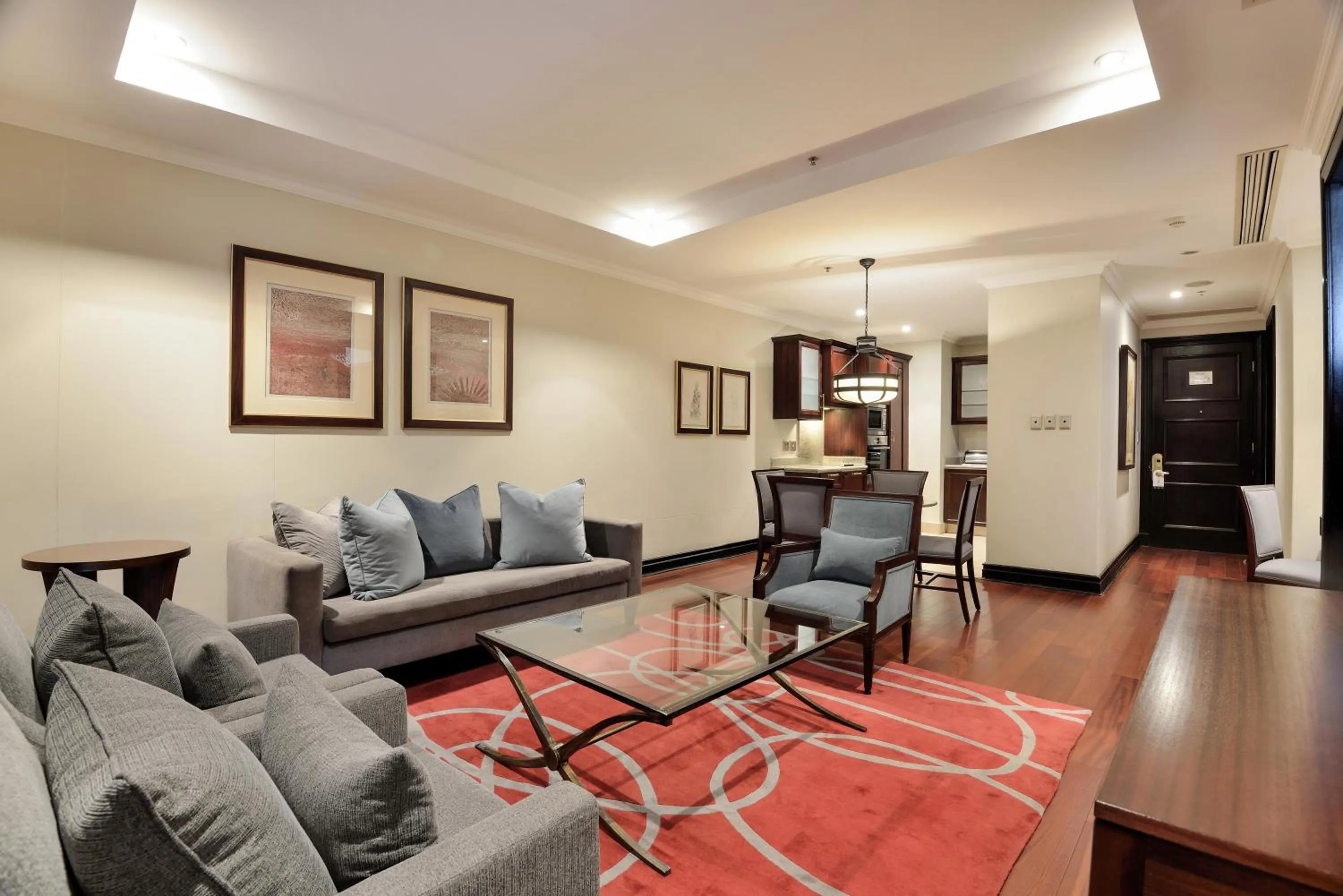 Photo of the whole room in The Michelangelo Towers