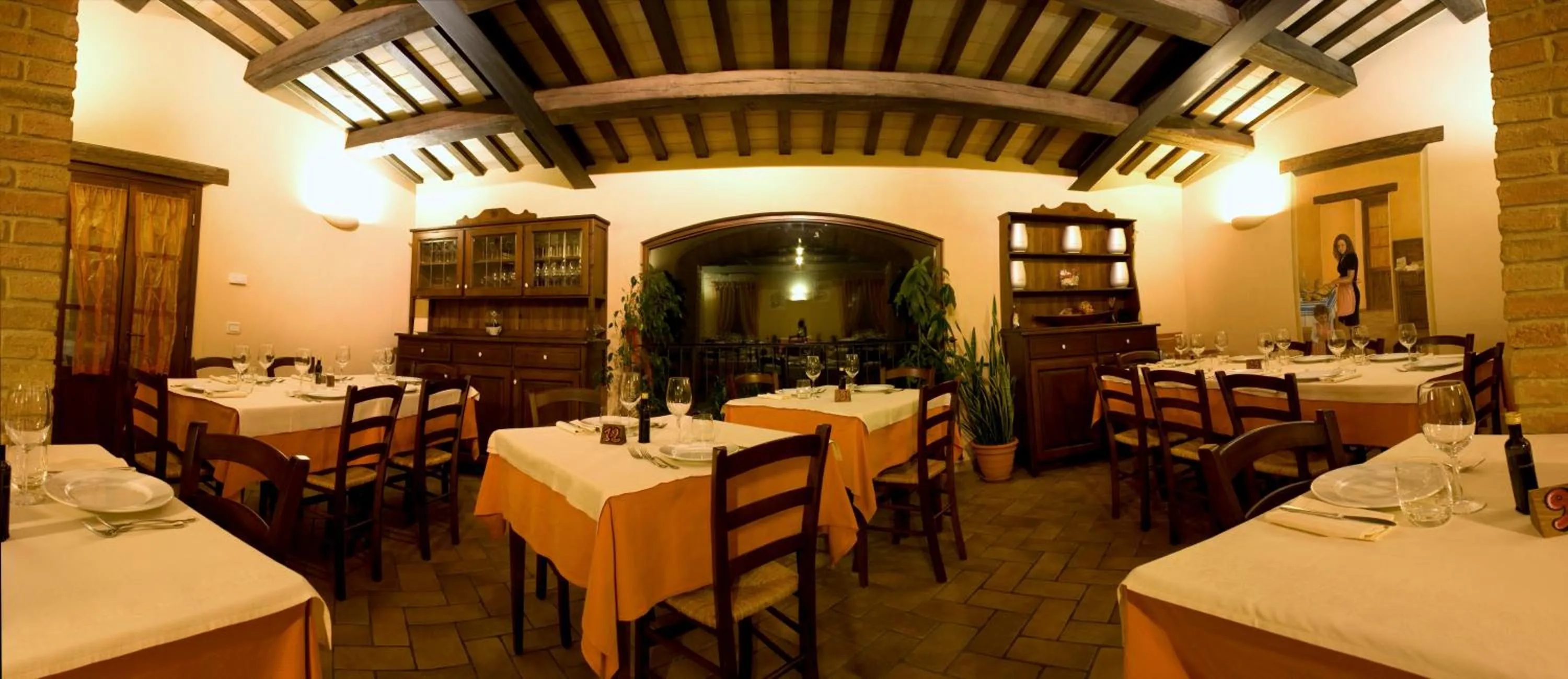 Restaurant/places to eat in Cadabò