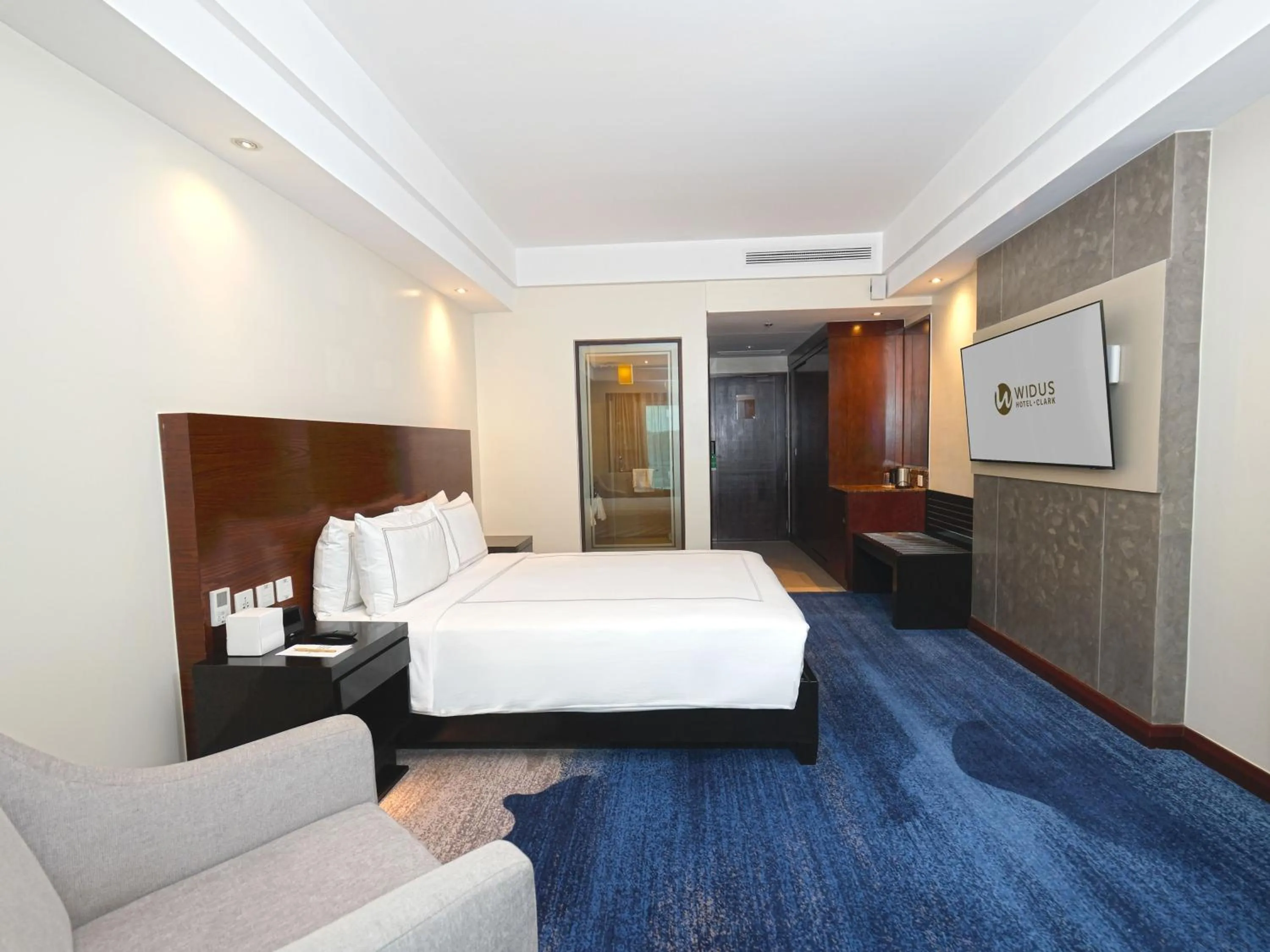 Bedroom, Bed in Widus Hotel Clark