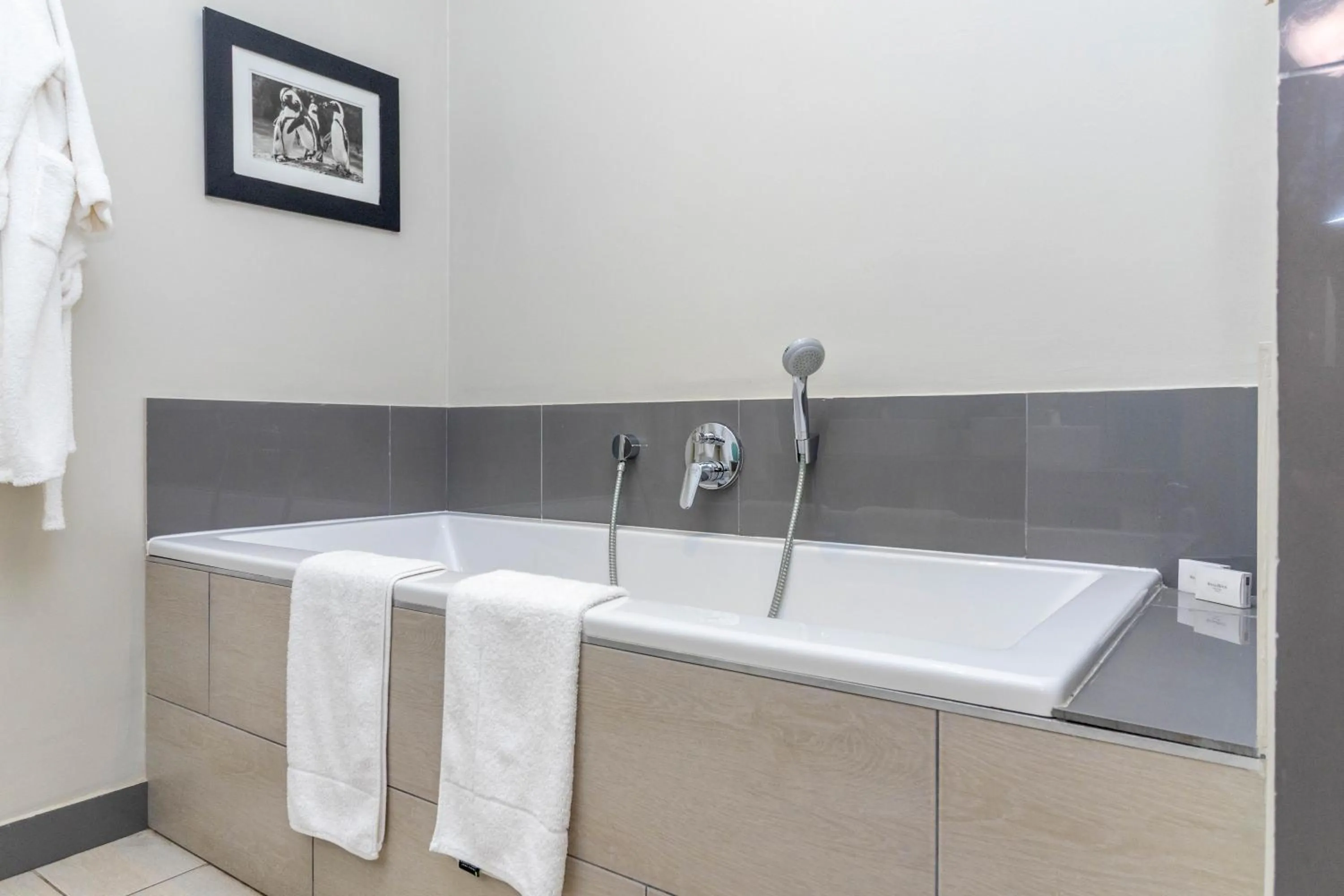Bathroom in Whale Rock Luxury Lodge
