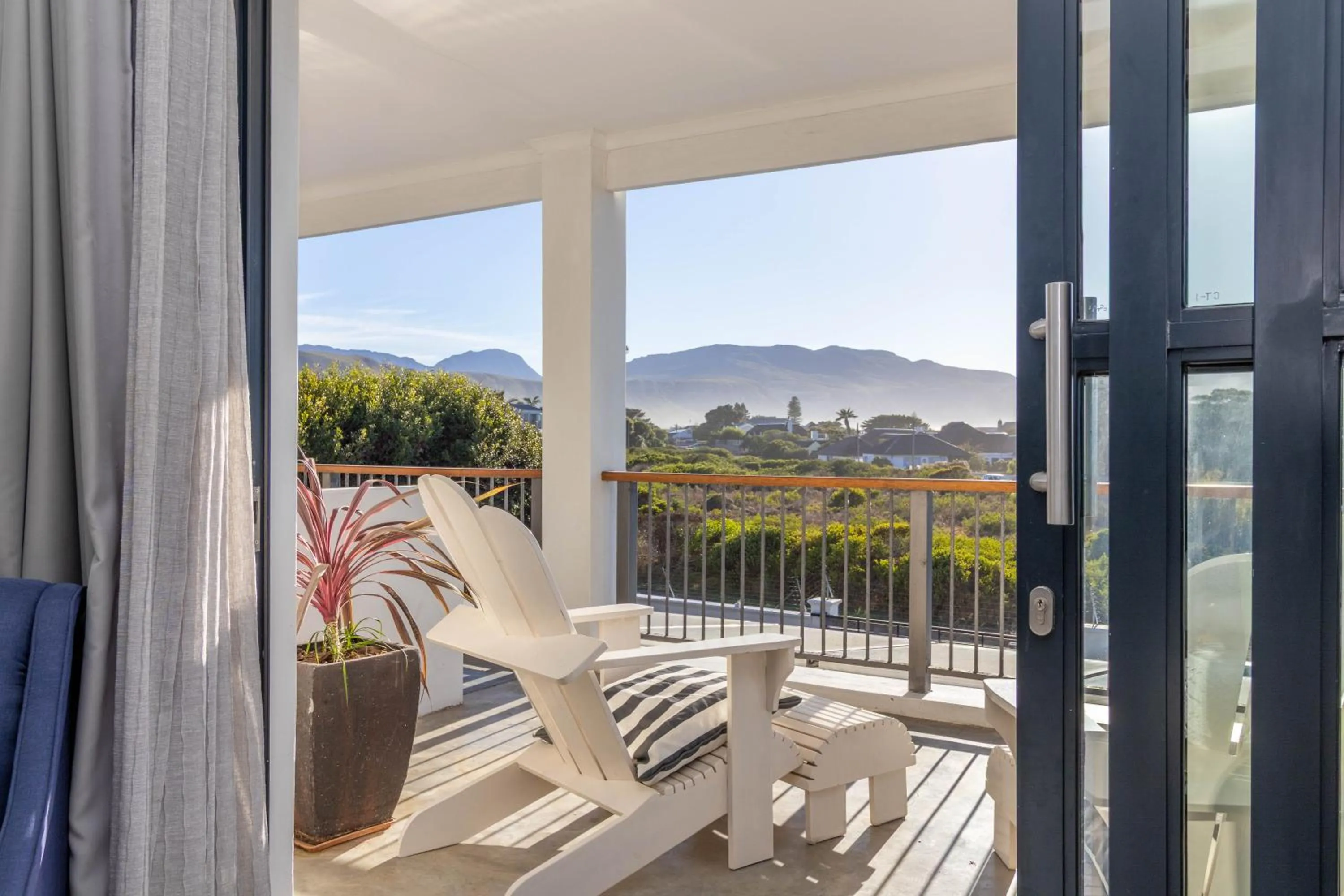 Balcony/Terrace in Whale Rock Luxury Lodge