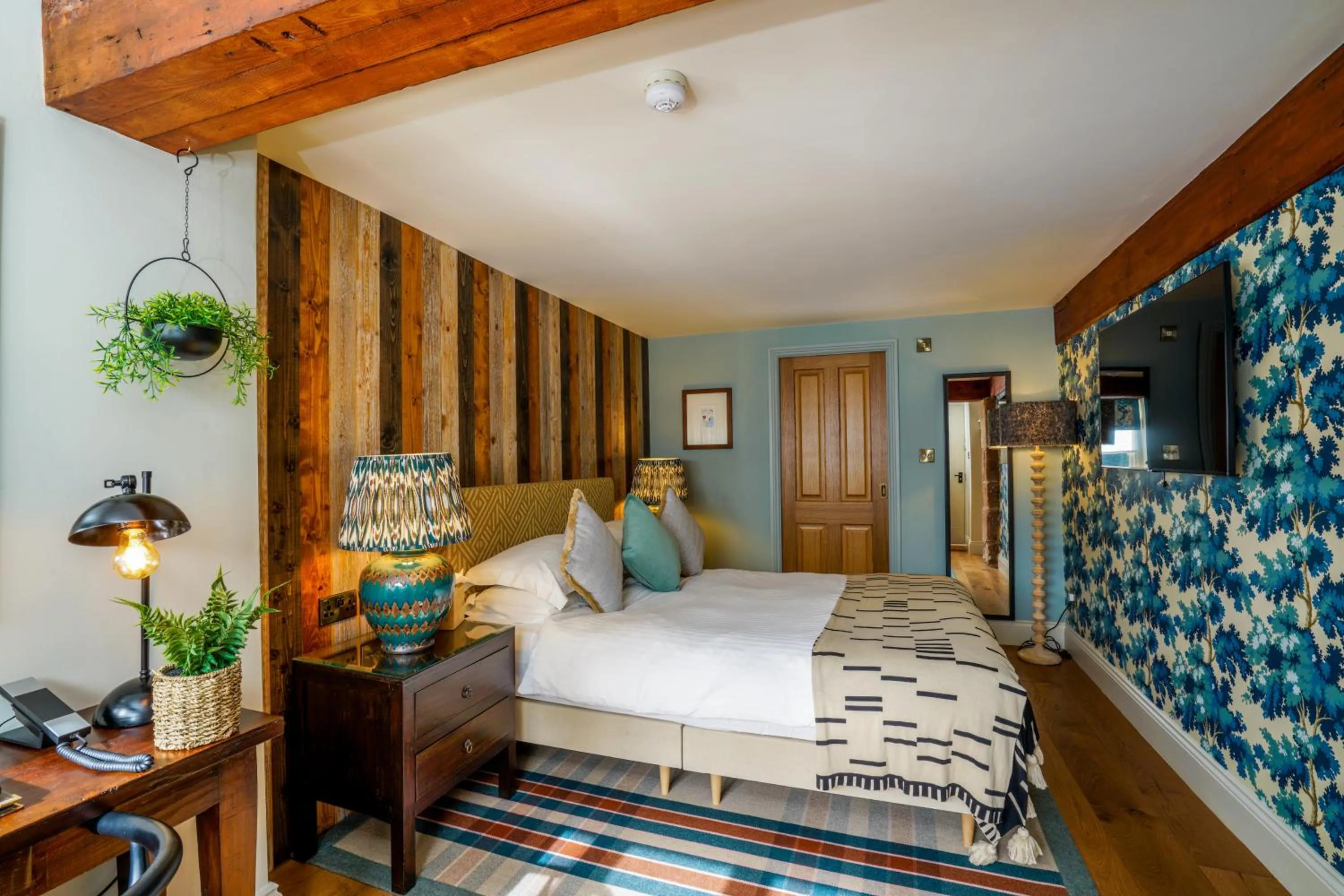 Bed in The Pheasant Inn