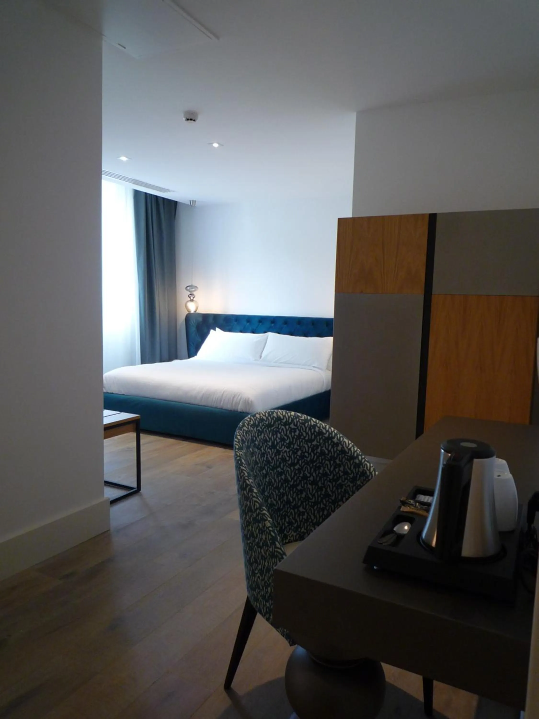 Coffee/tea facilities, Bed in Hôtel Ginkgo - SPA Biloba