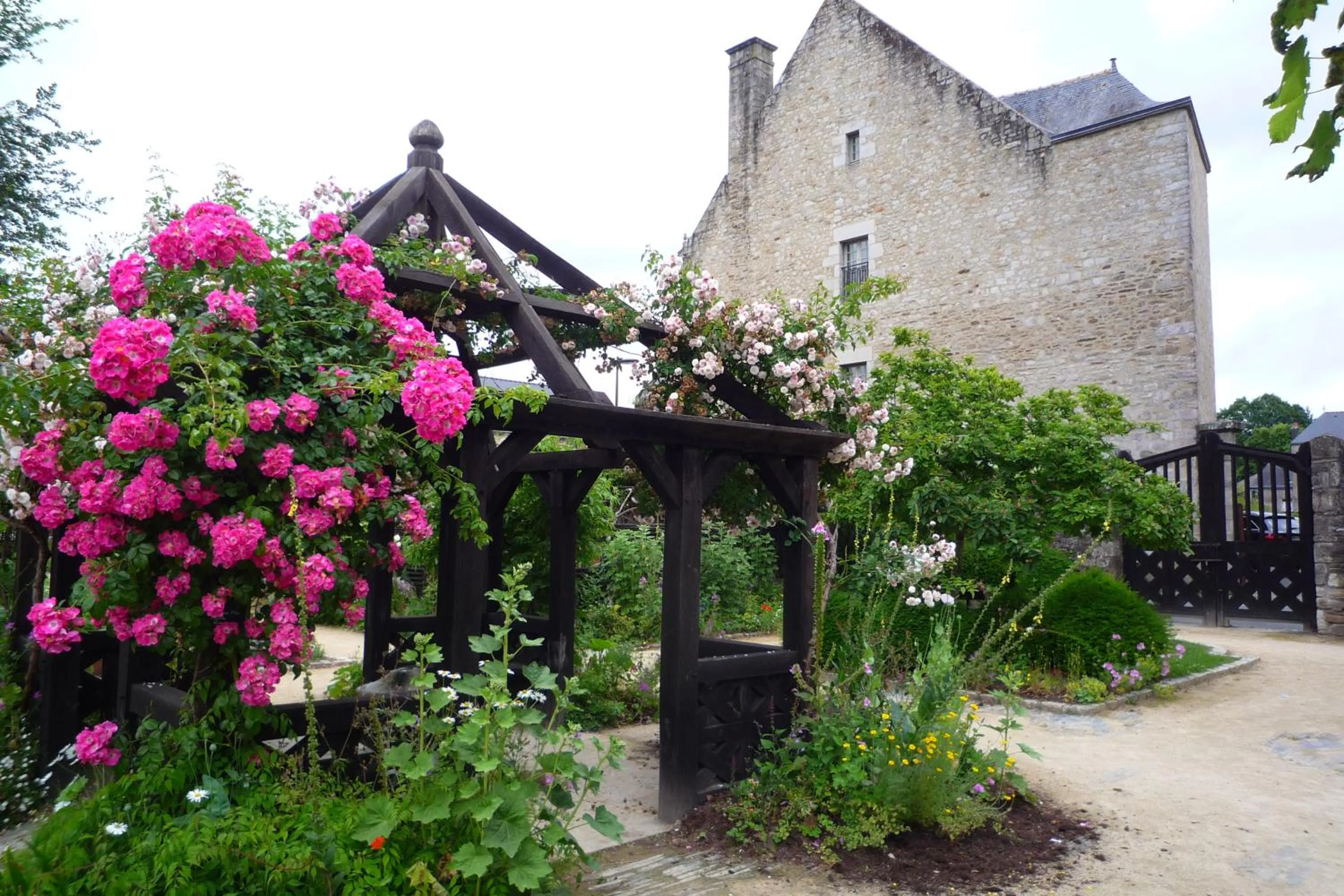 Nearby landmark in Hôtel Ginkgo - SPA Biloba