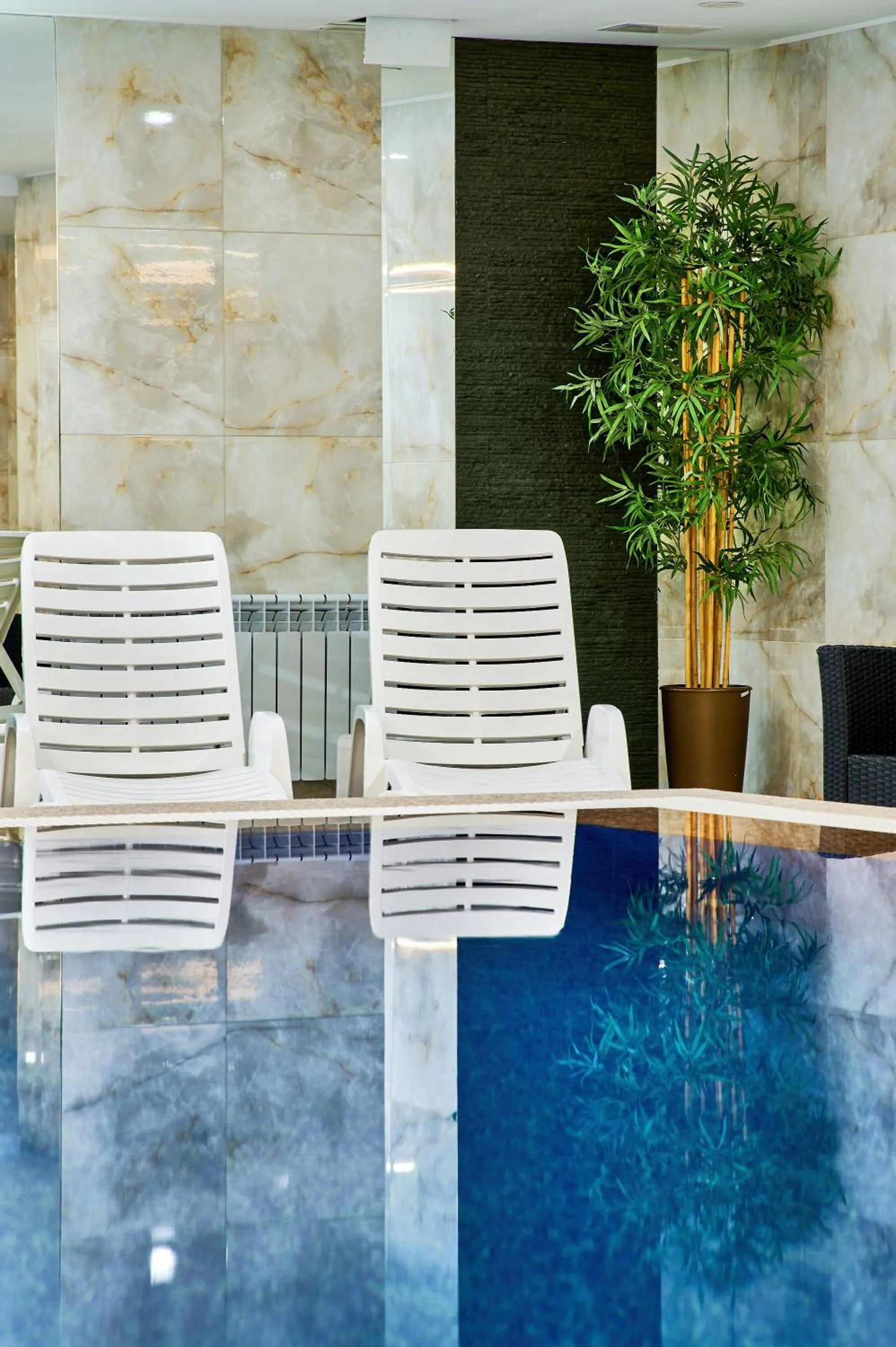 Swimming pool in Aisha Bibi Hotel & Spa