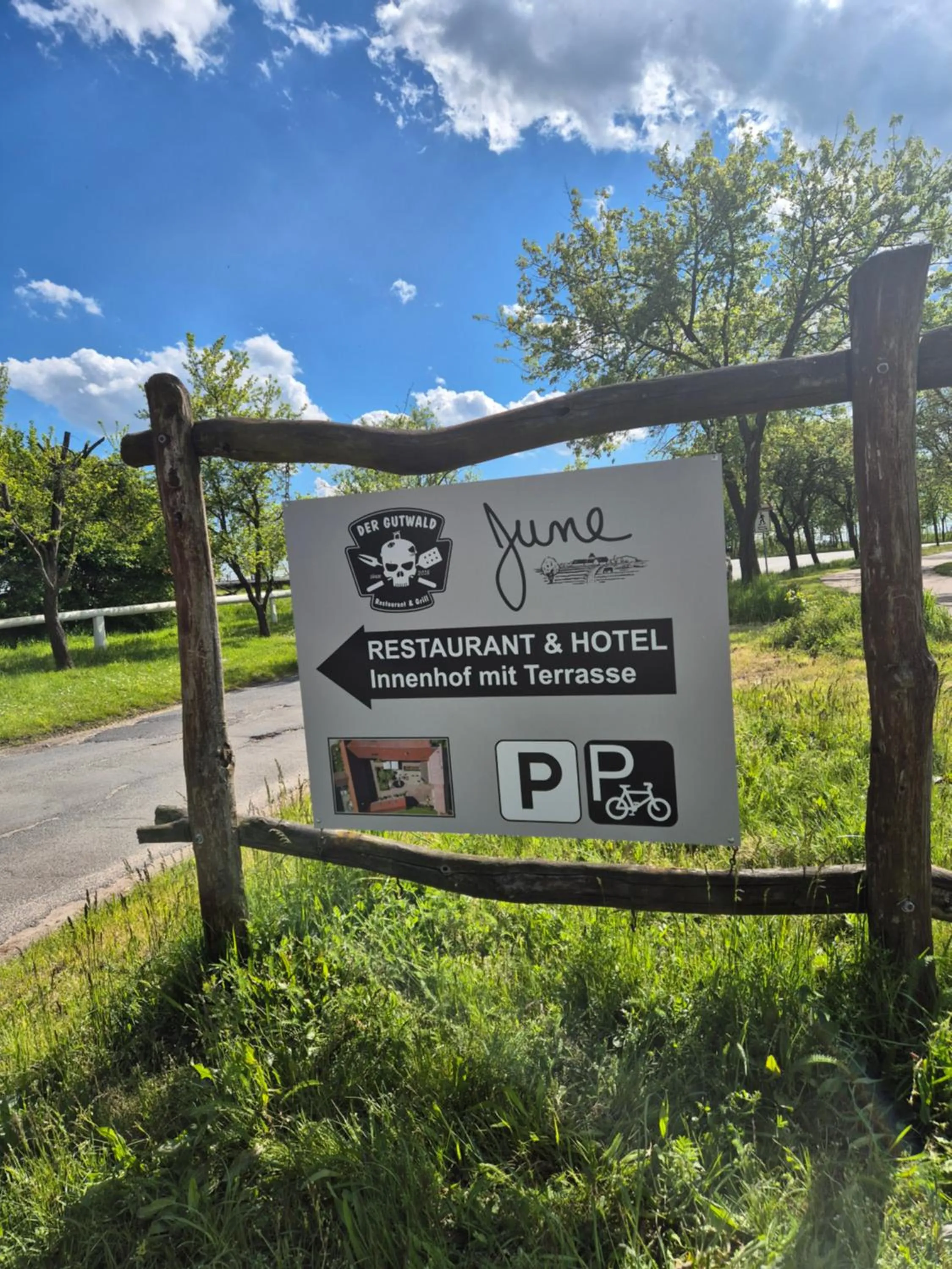 Property logo or sign in Project JUNE - ehemals Landgasthof Jüterbog