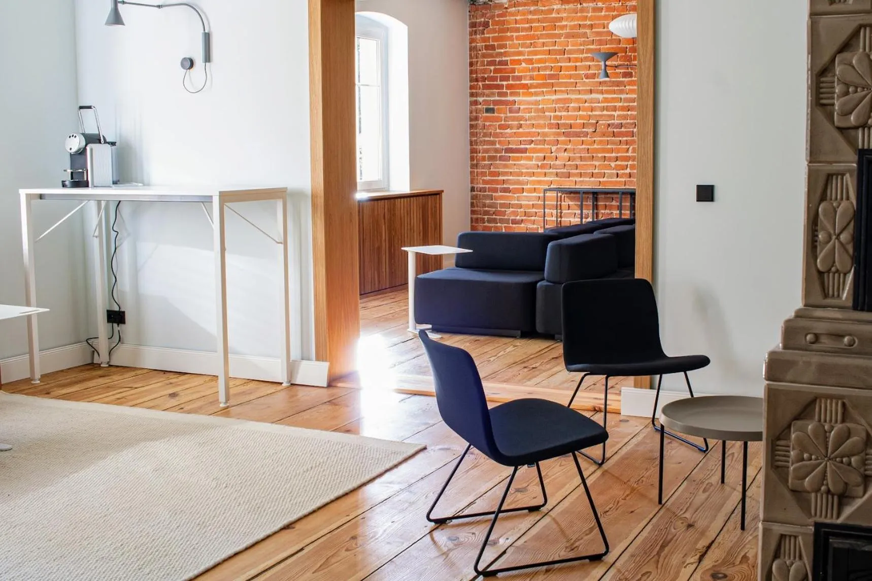 Communal lounge/ TV room in Project JUNE - ehemals Landgasthof Jüterbog