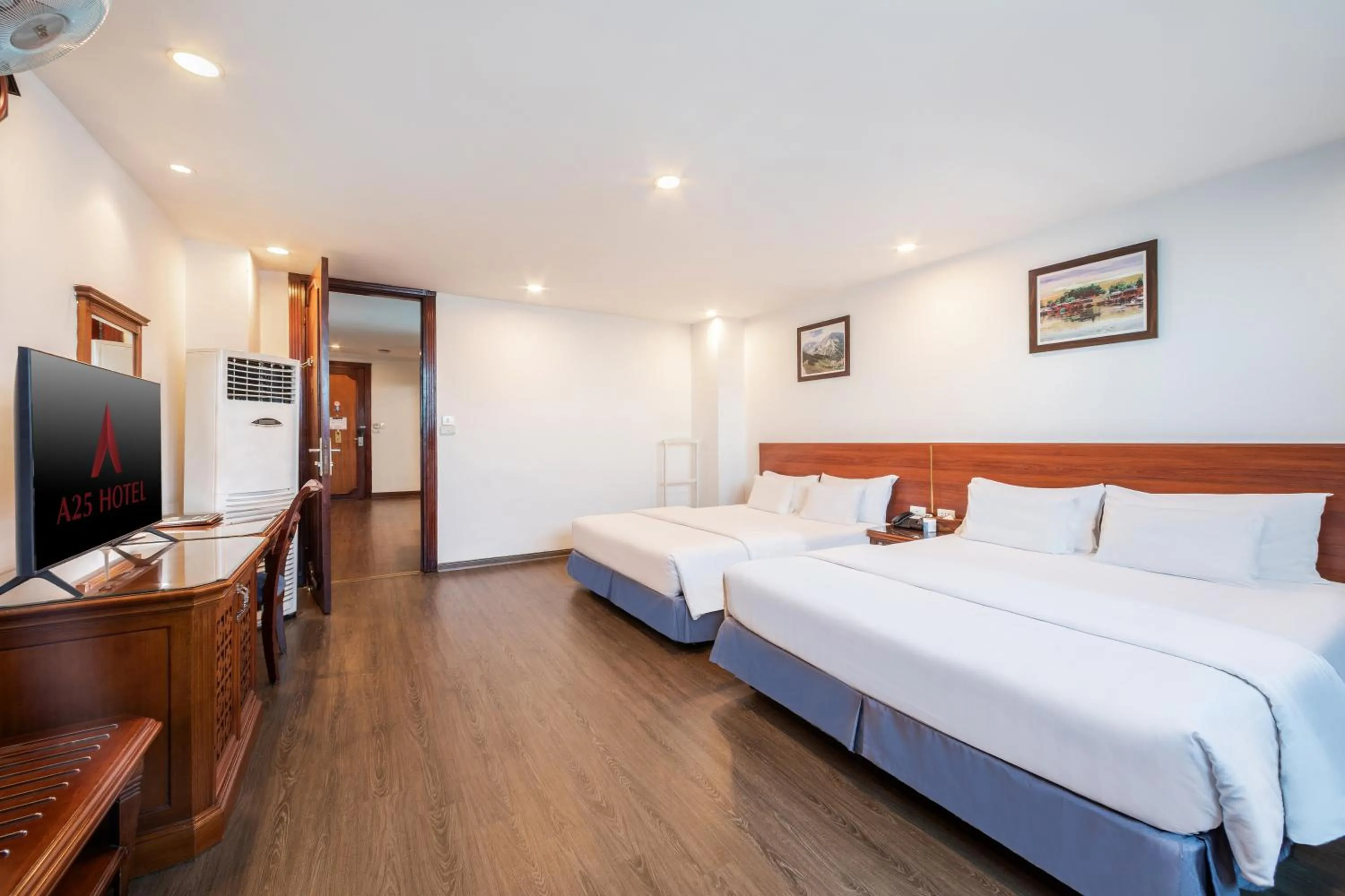 Bed in A25 Hotel - 19 Phan Đình Phùng