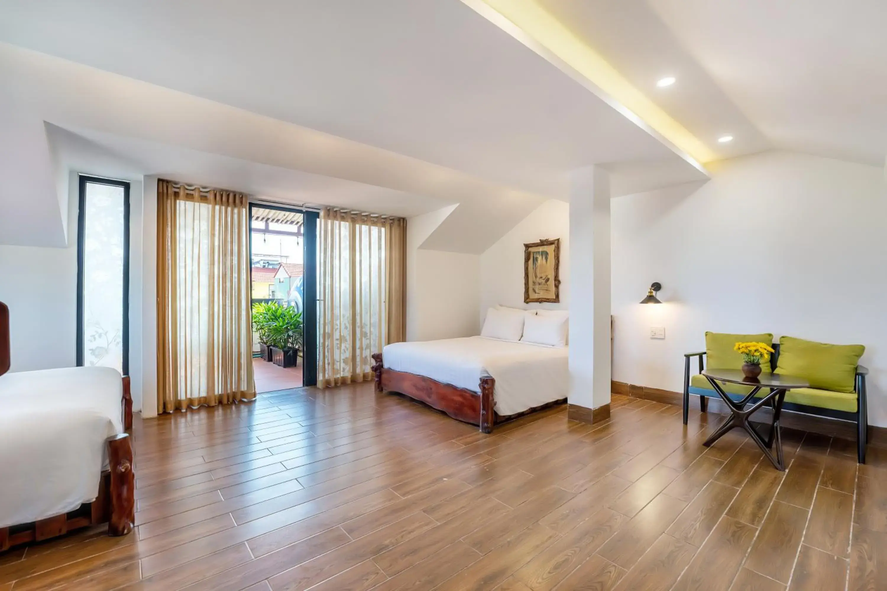 Deluxe Family Suite in La An Old Town Hotel Deluxe Family Suite in La An Old Town Hotel