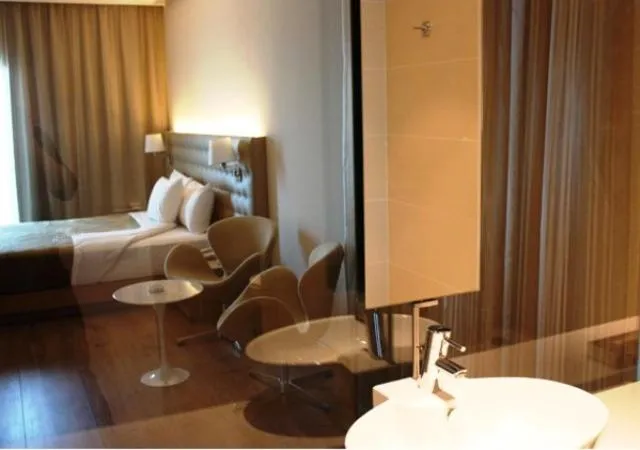 Photo of the whole room, Bed in Boutique Hotel