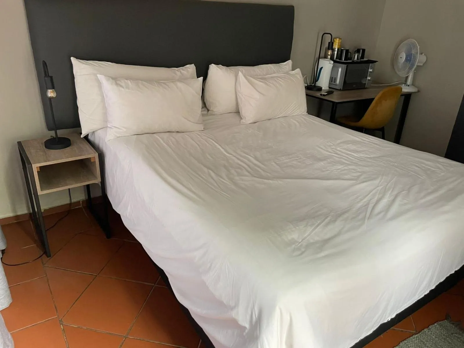 Bed in The Wild Peach - Menlyn